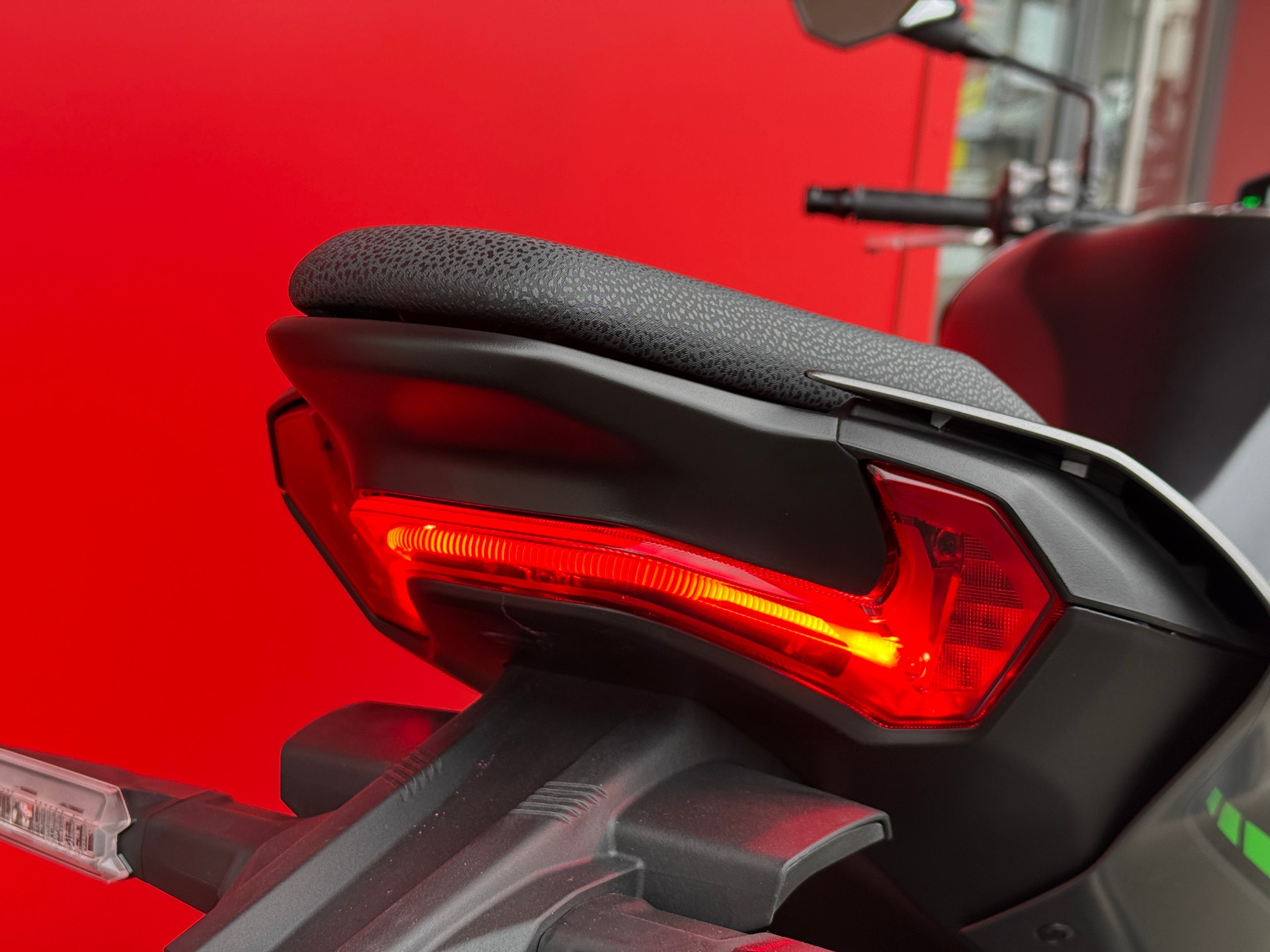 KAWASAKI Z 900-image-13