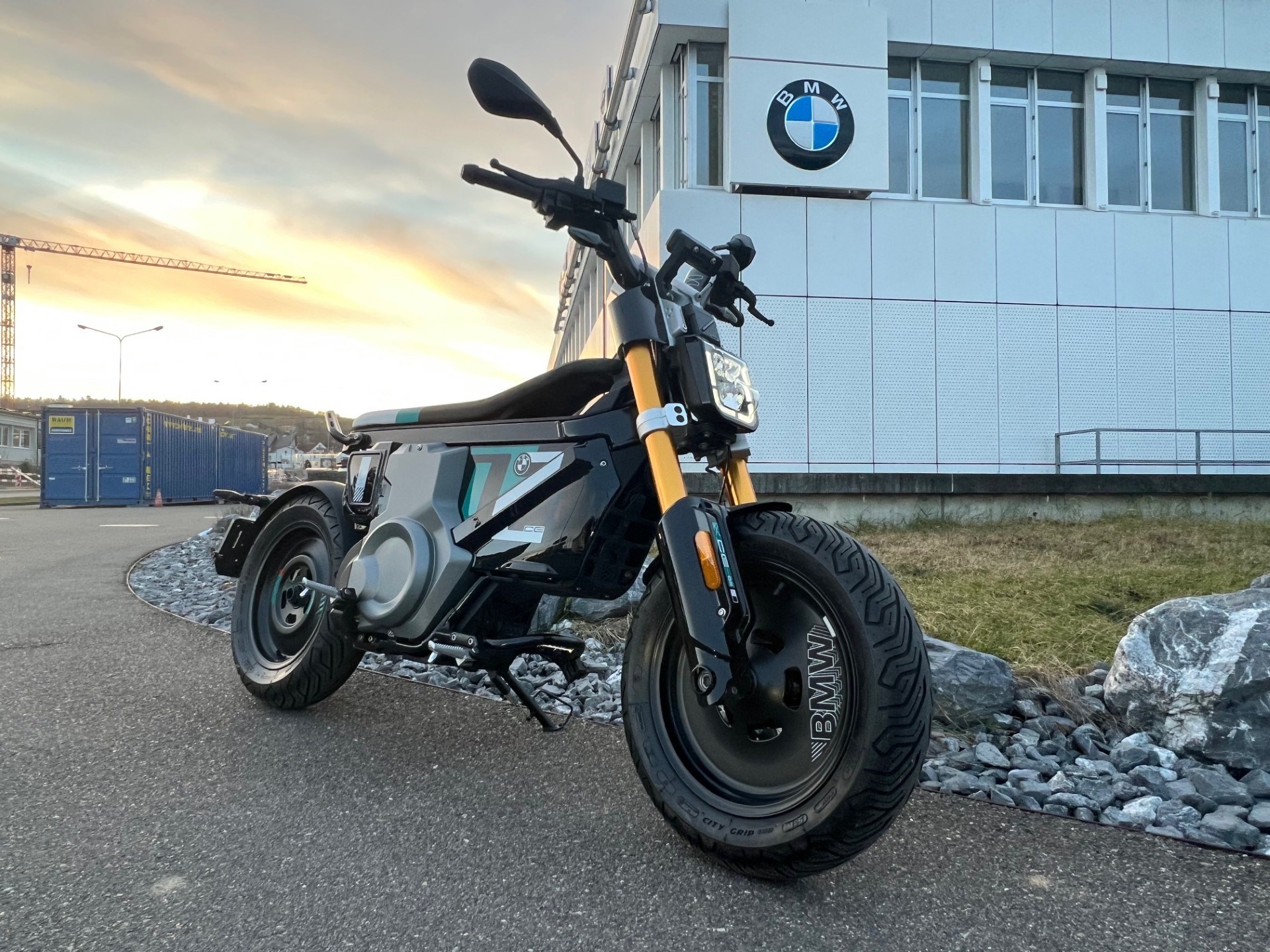 BMW CE 02 Highline Highline-showroom-element-3