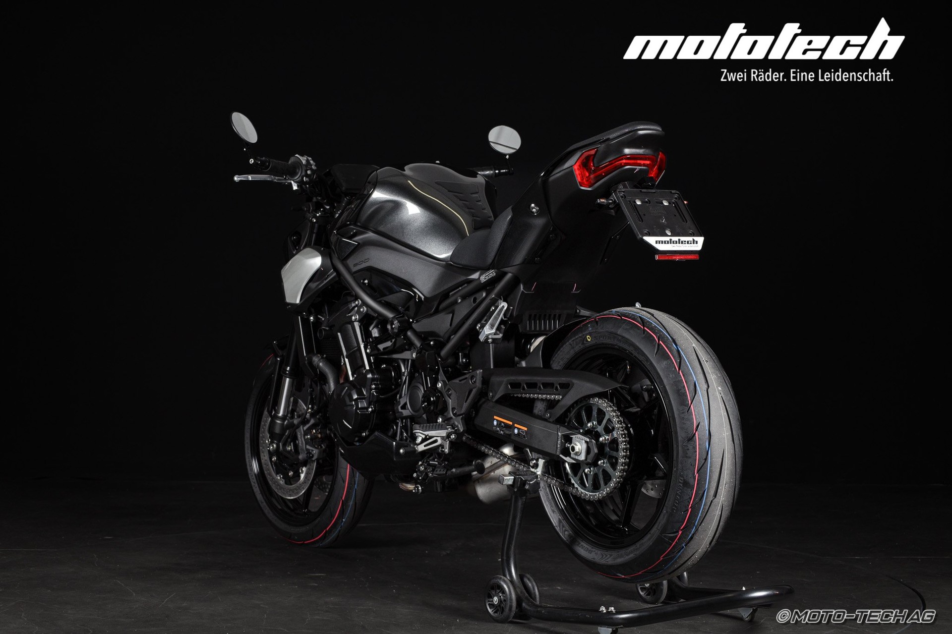 KAWASAKI Z 900 MY25 (35kW) STAGE 1 SHARK-showroom-element-3