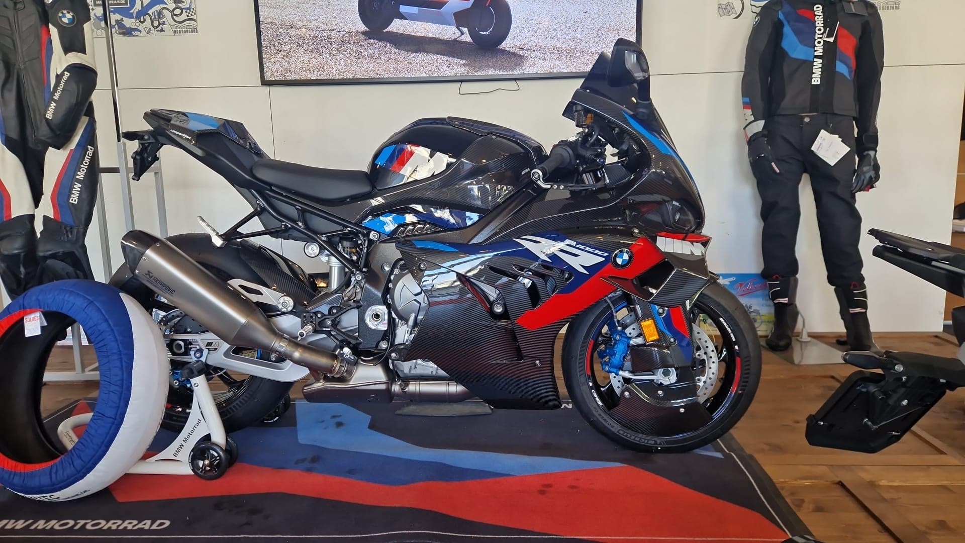 BMW M 1000 RR Competition