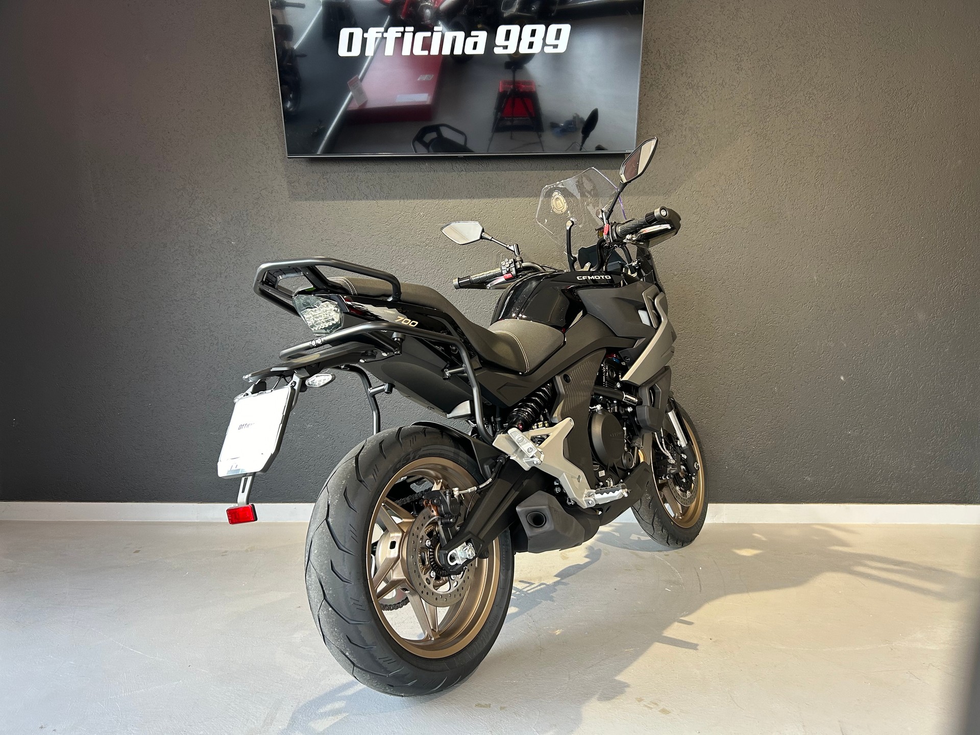 CF MOTO 700MT-image-5