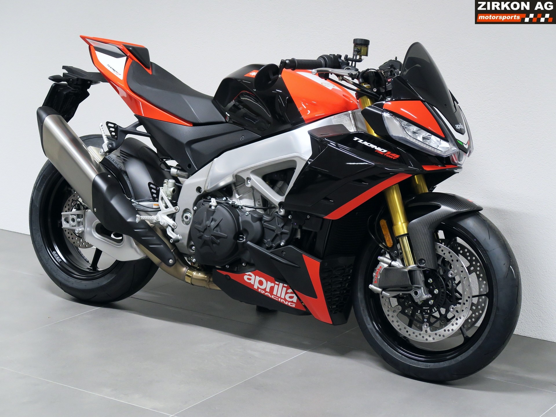 APRILIA Tuono V4 1100 Factory SE-09 SBK | 4 Jahre Garantie-showroom-element-2