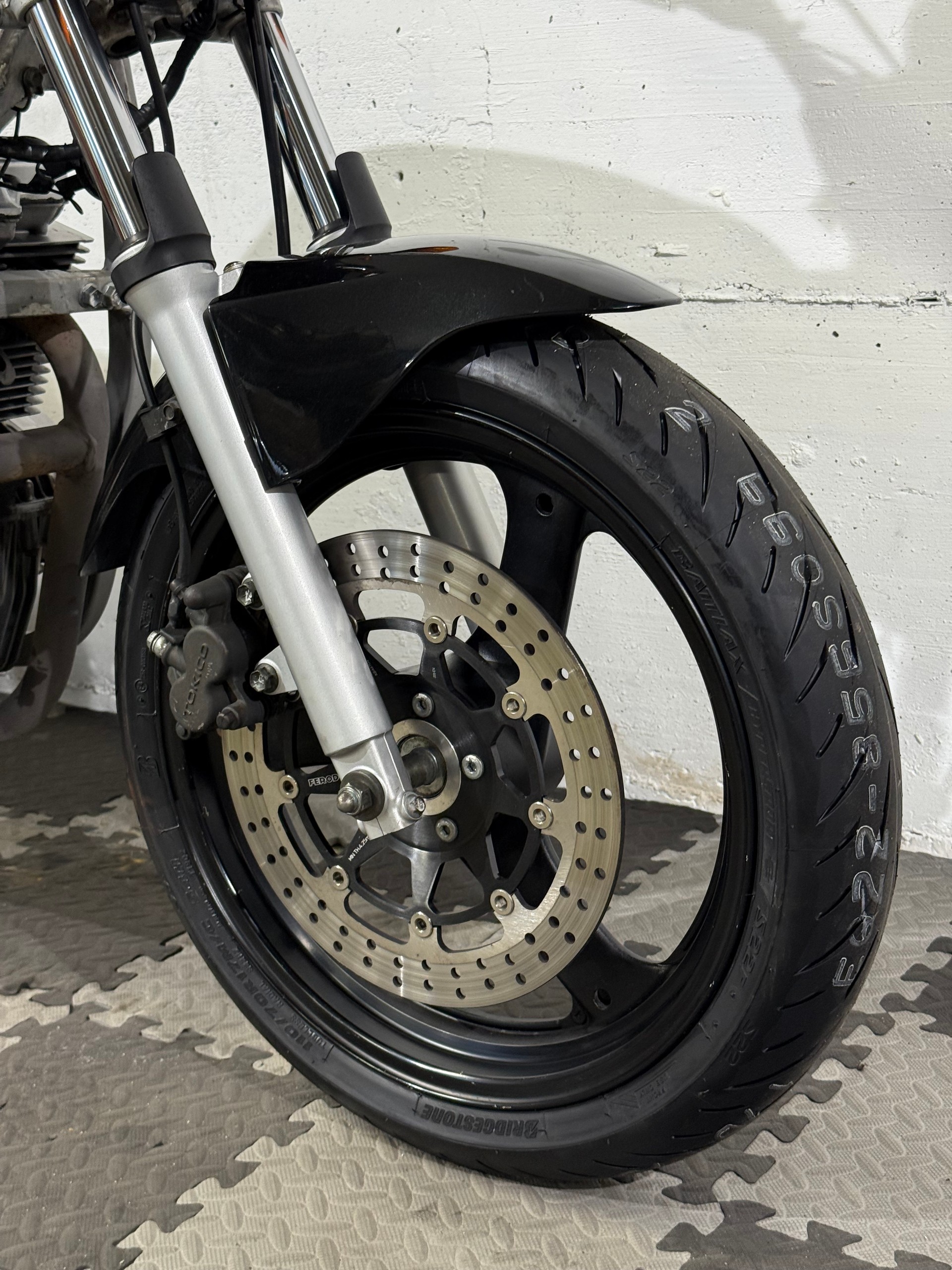 SUZUKI GS 500-showroom-element-1