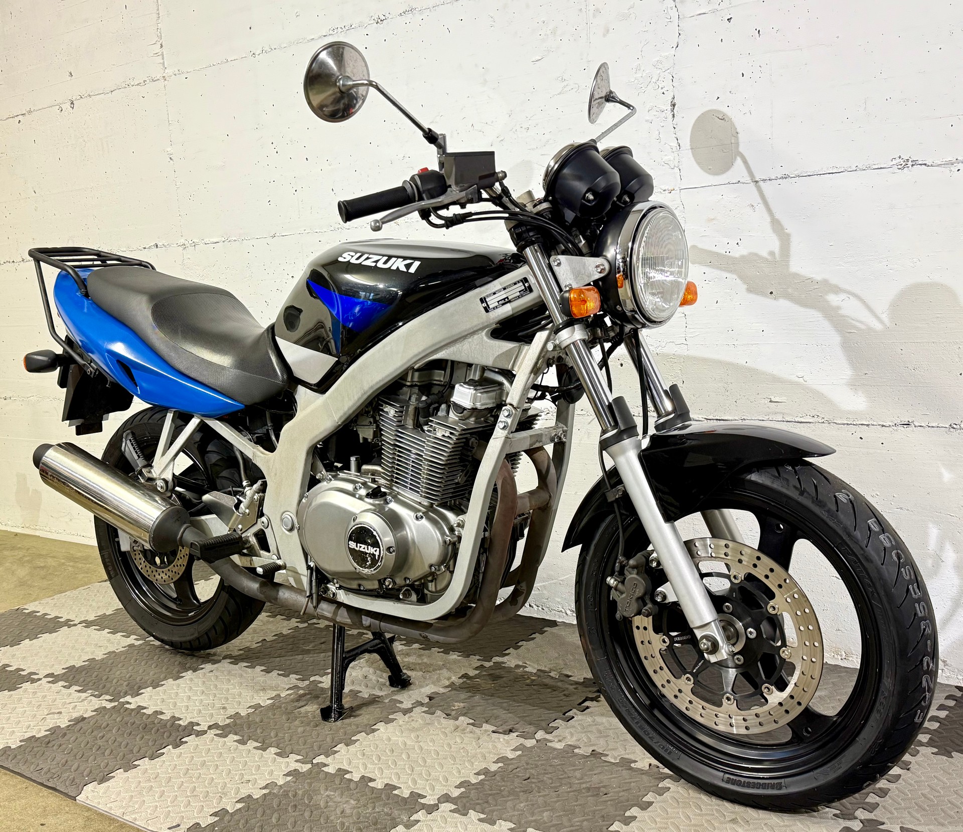 SUZUKI GS 500
