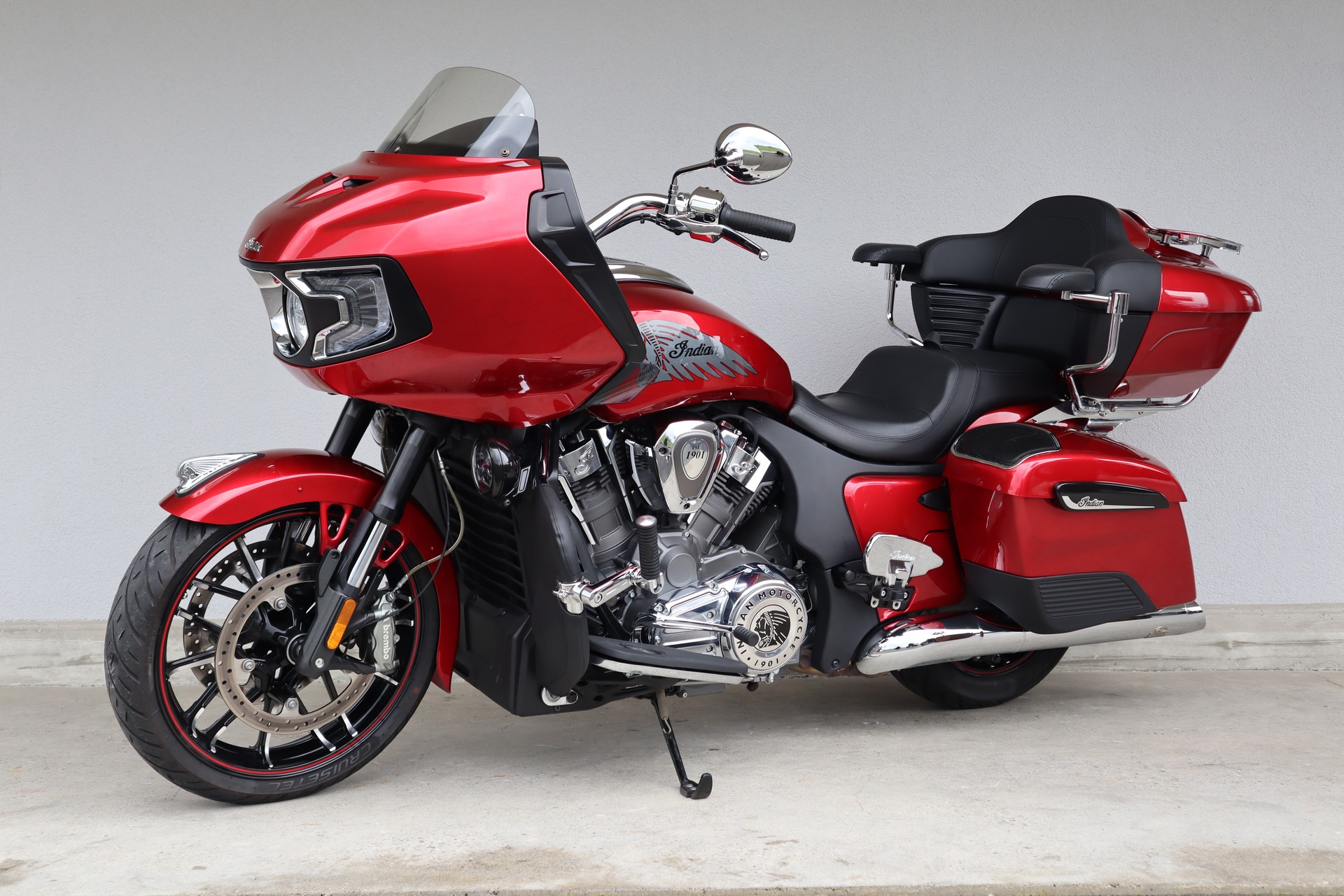INDIAN LTD Speziell Pursuit Edition-image-4