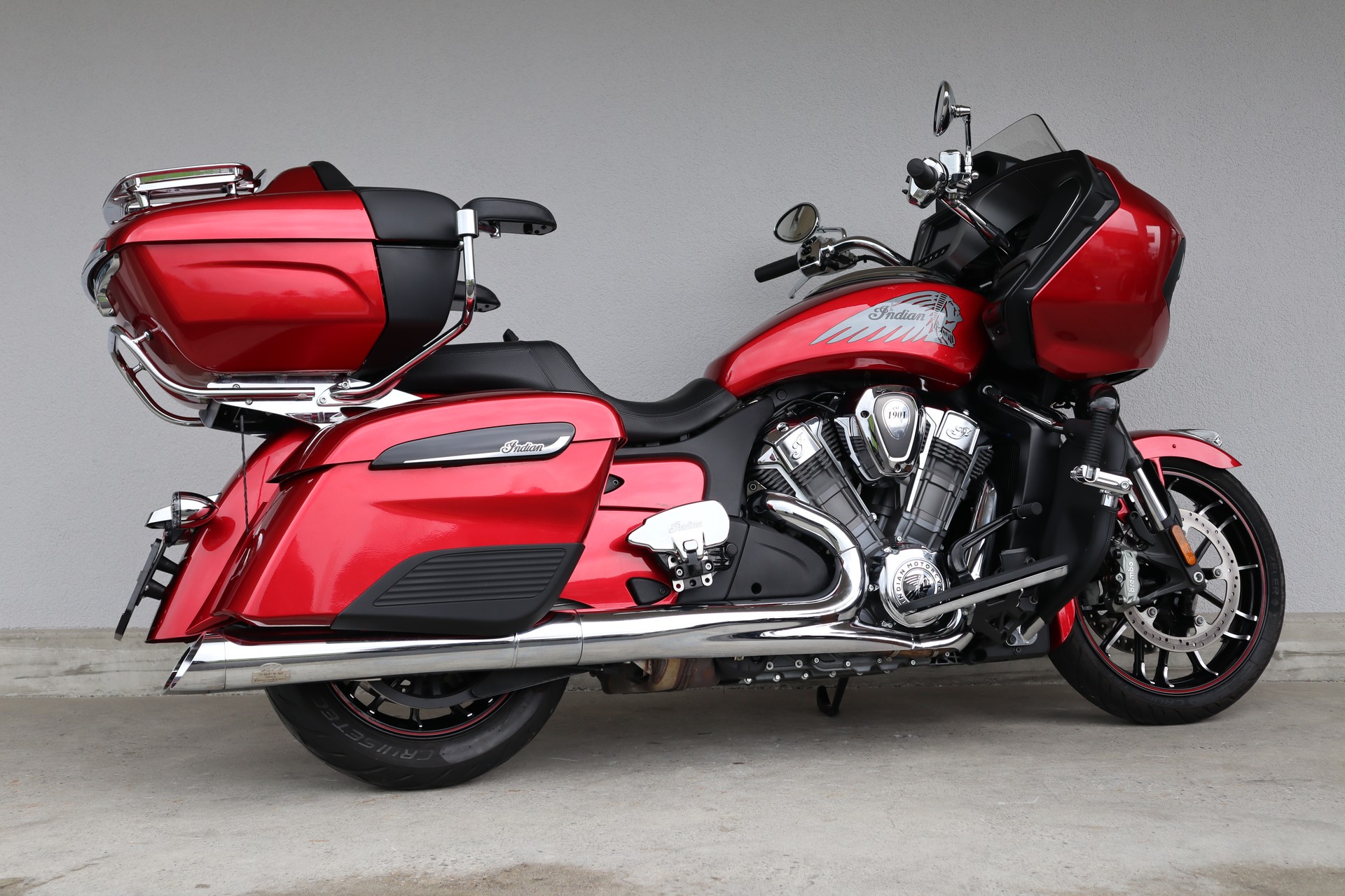 INDIAN LTD Speziell Pursuit Edition-showroom-element-2