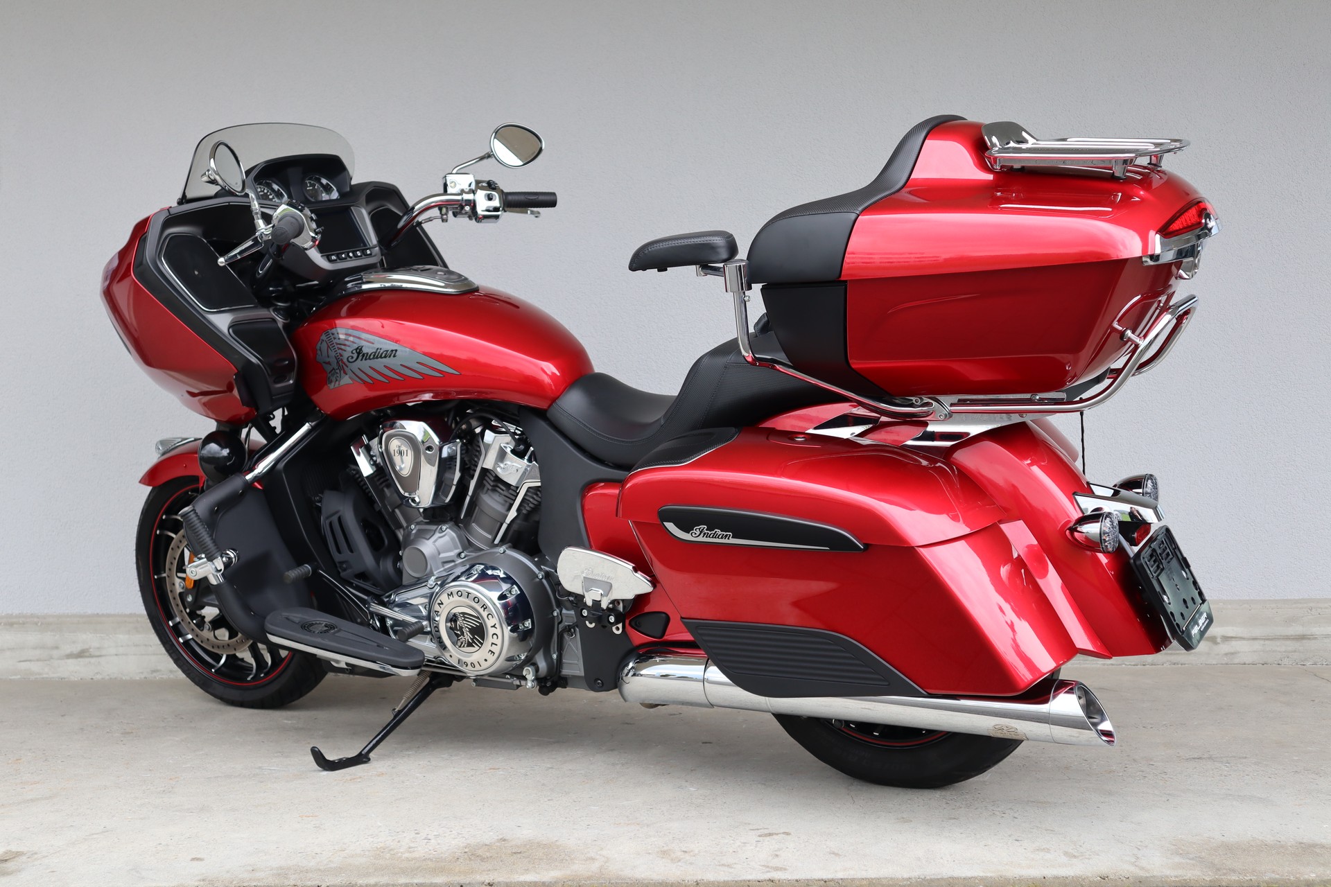 INDIAN LTD Speziell Pursuit Edition-image-5