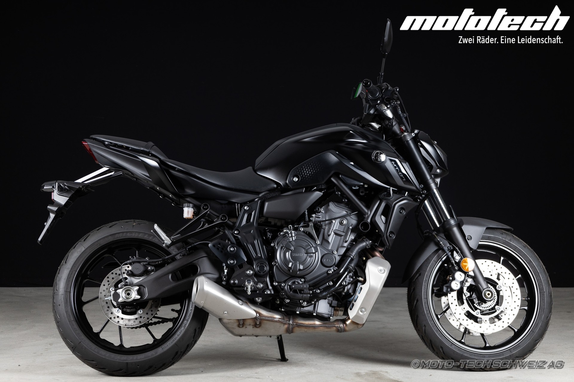 YAMAHA MT-07-showroom-element-1