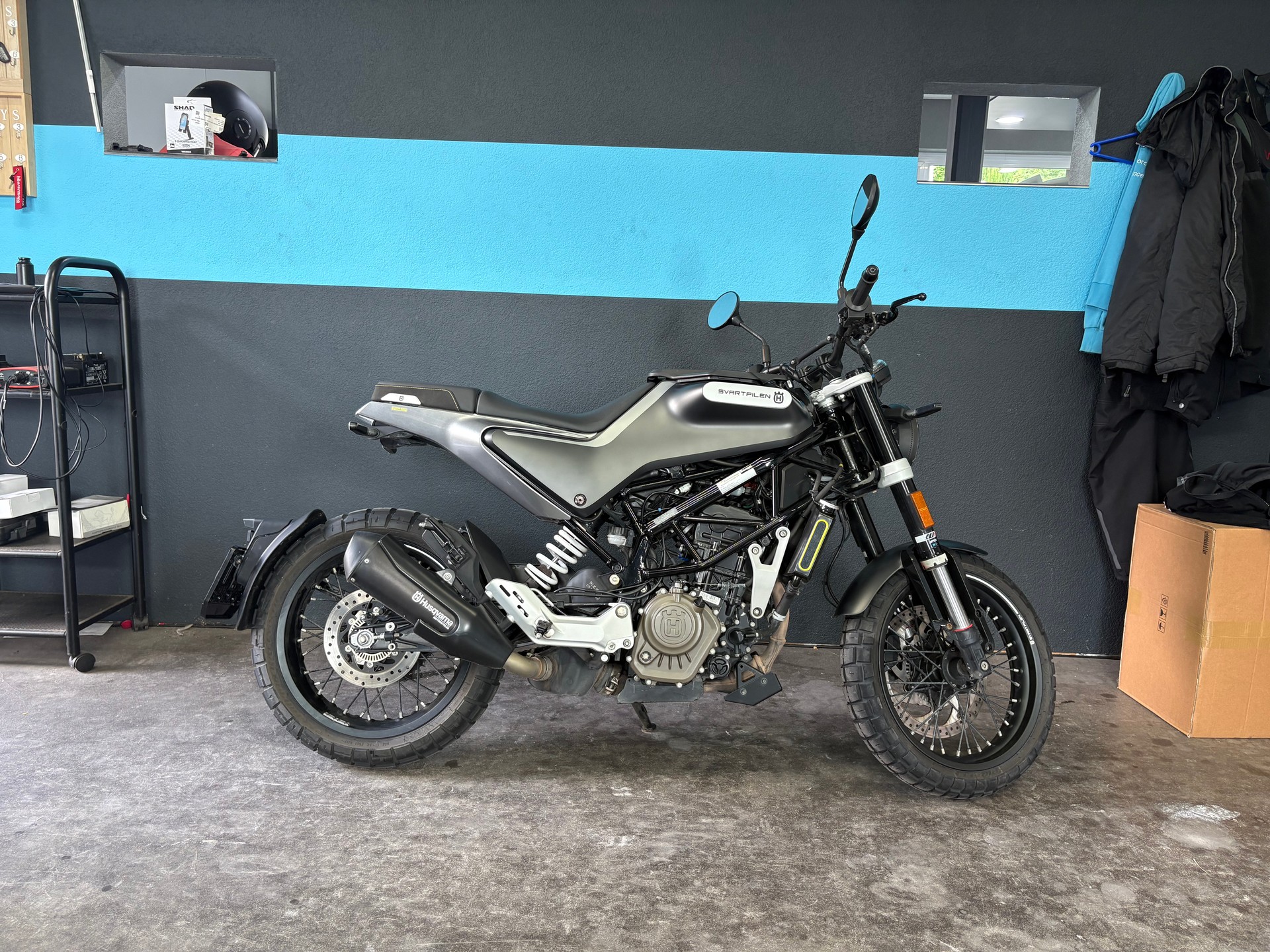 HUSQVARNA Svartpilen 125