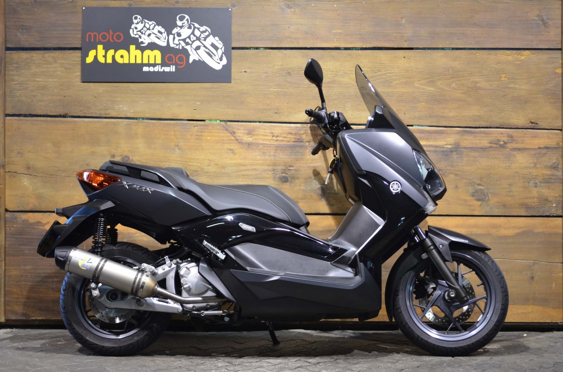 YAMAHA YP 250 RA X-Max ABS-showroom-element-1