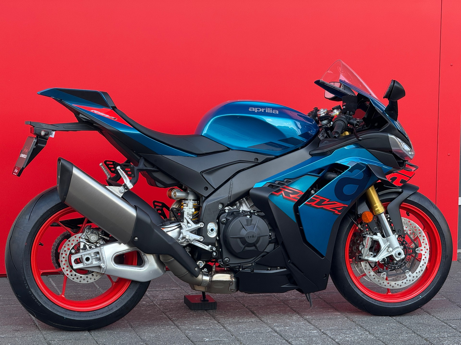 APRILIA RSV4 1100 MY25-image-13