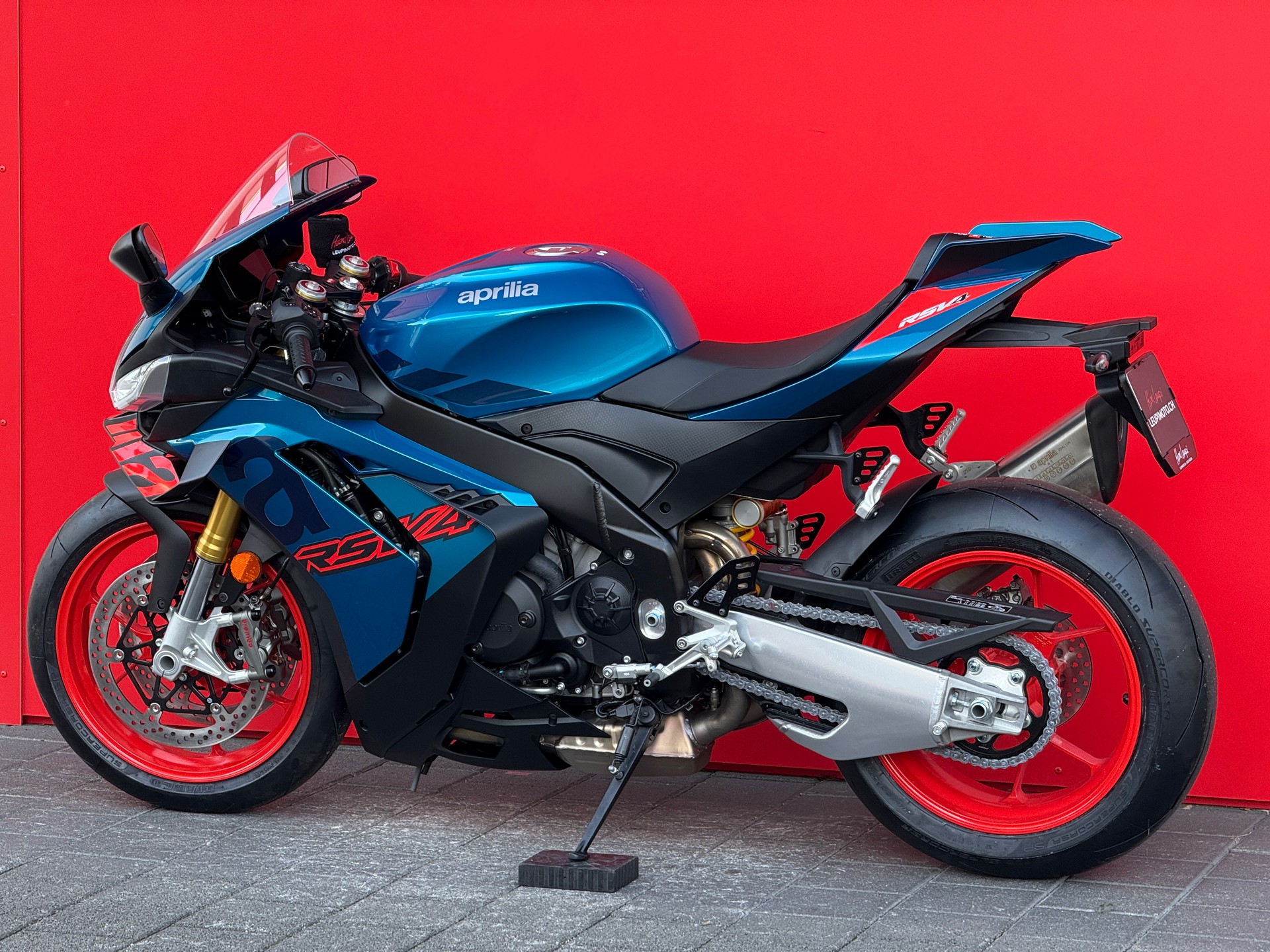 APRILIA RSV4 1100 MY25-image-6
