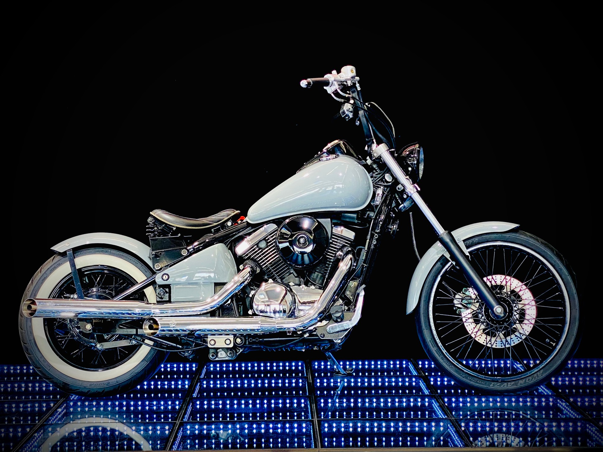 KAWASAKI VN 800 Bobber 25kW-showroom-element-2