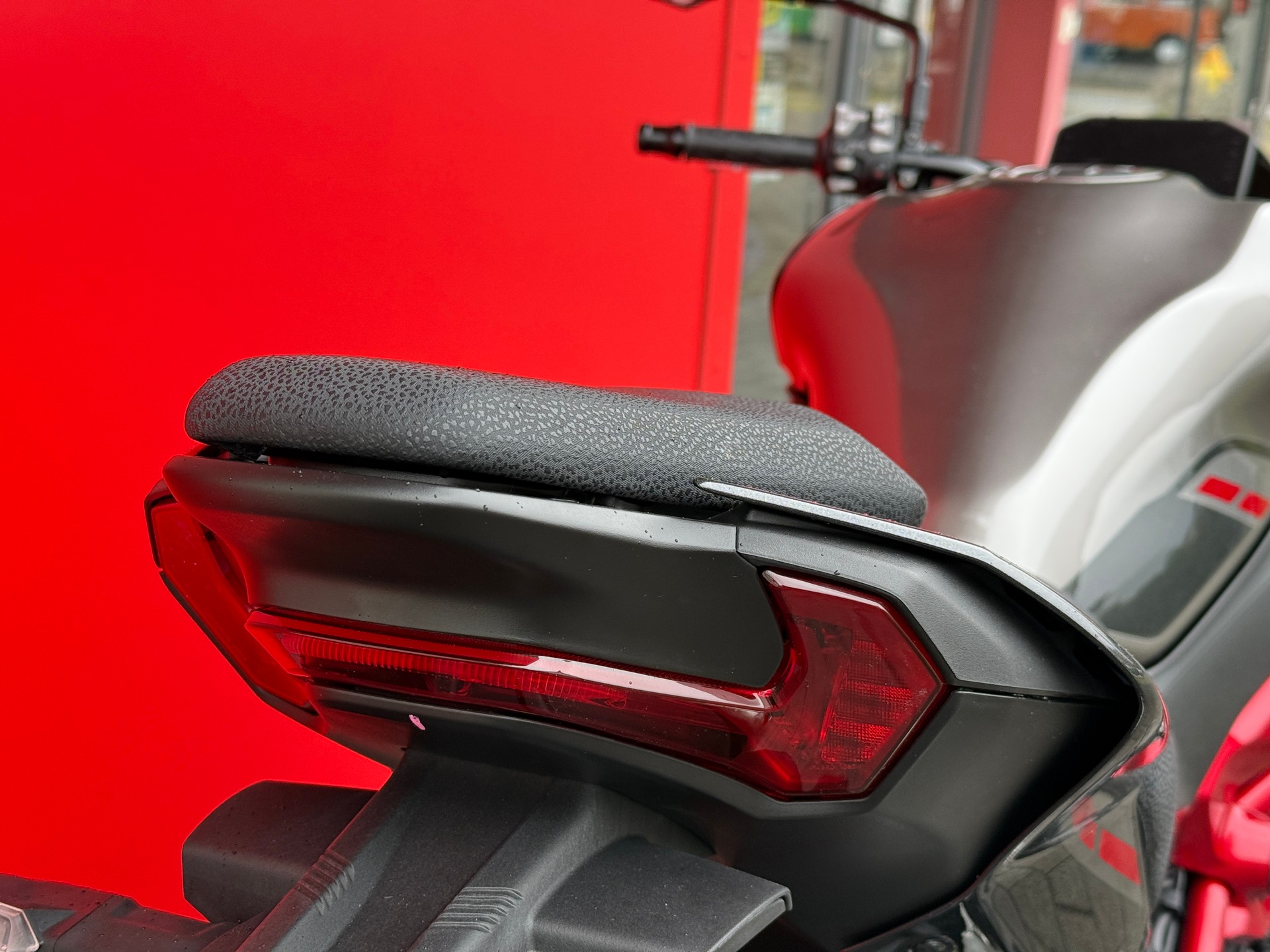 KAWASAKI Z 900-image-6