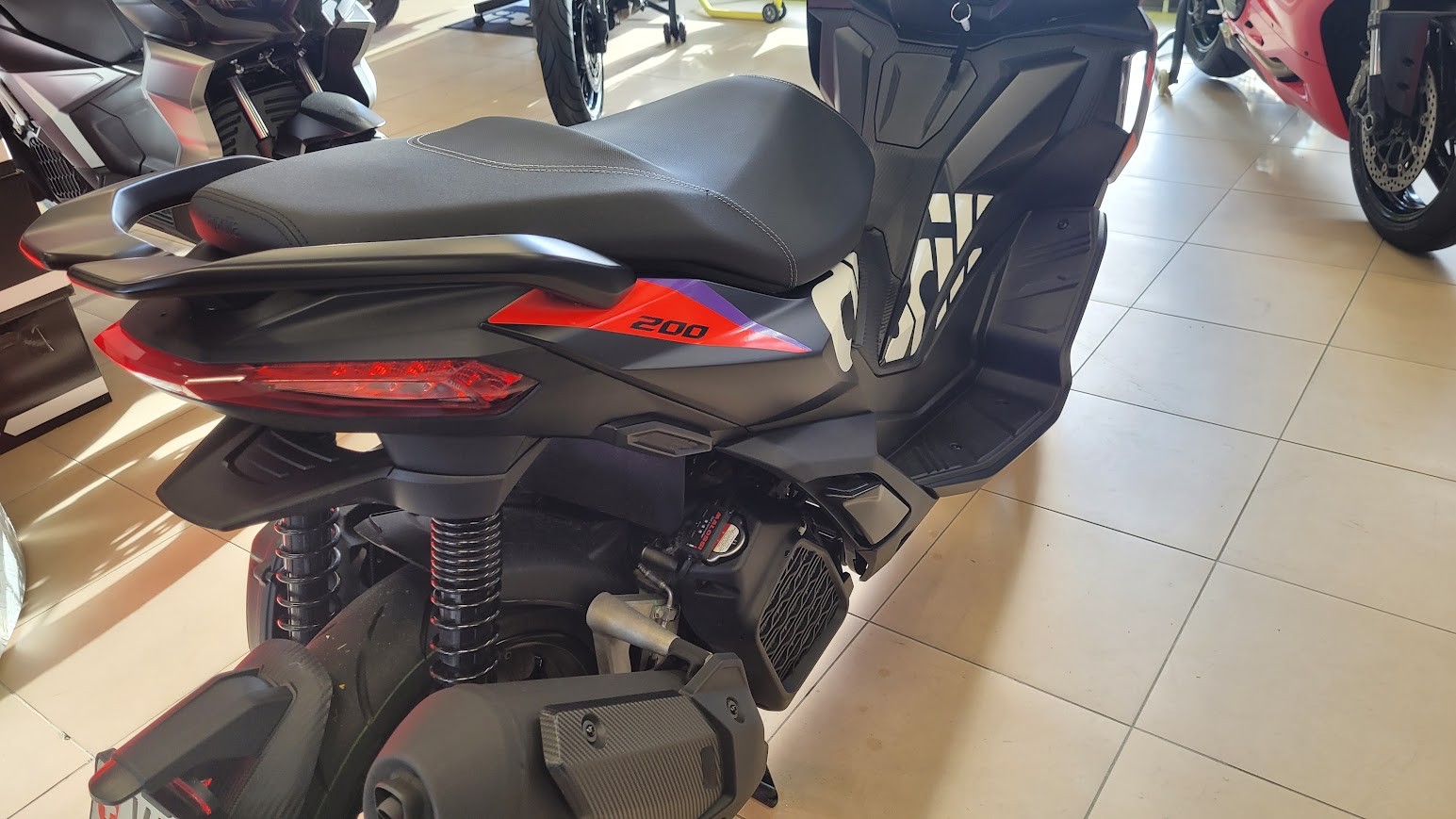 APRILIA SR 200 GT Replica ABS-image-6