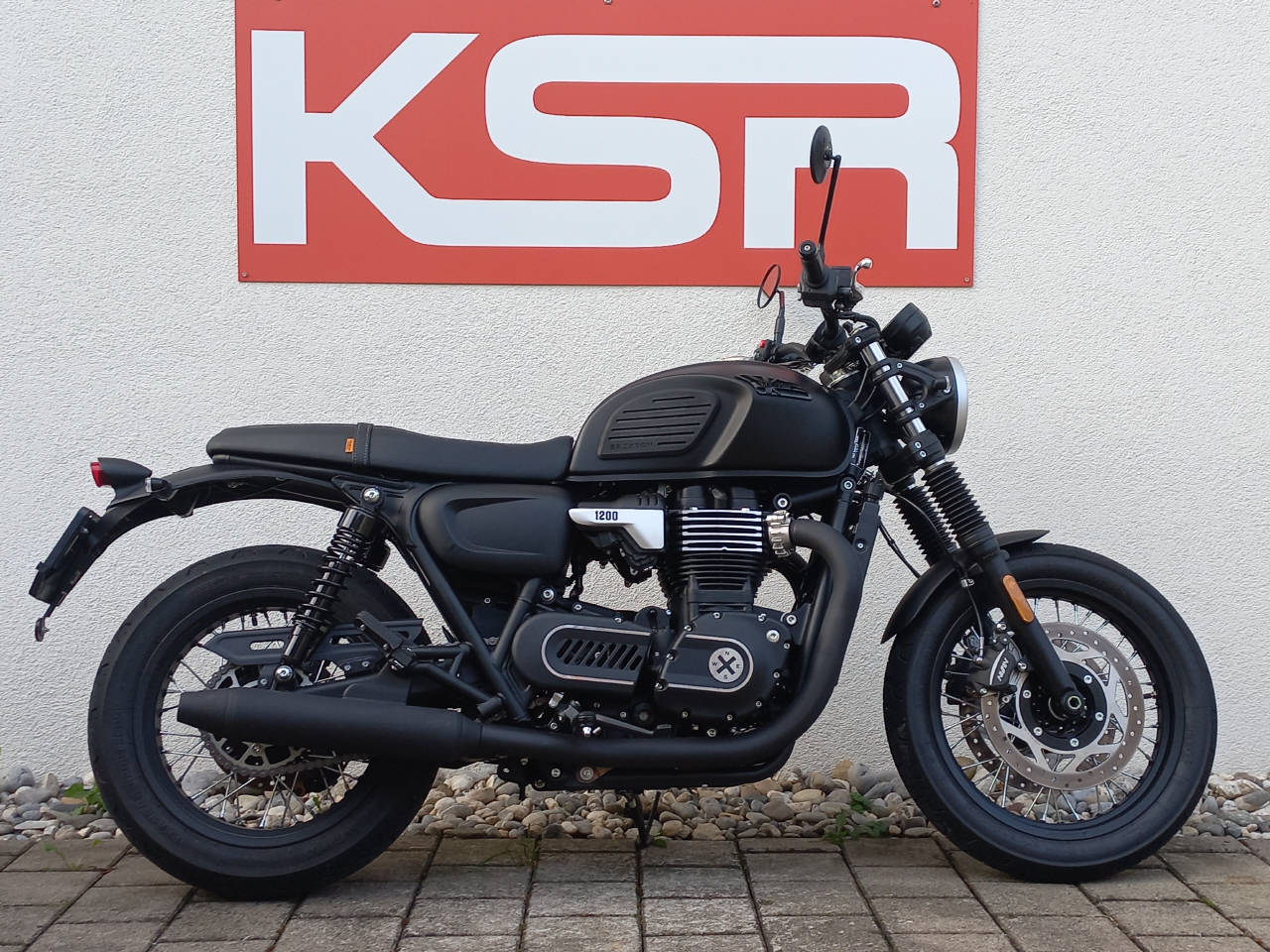 BRIXTON Cromwell 1200 ABS-image-0