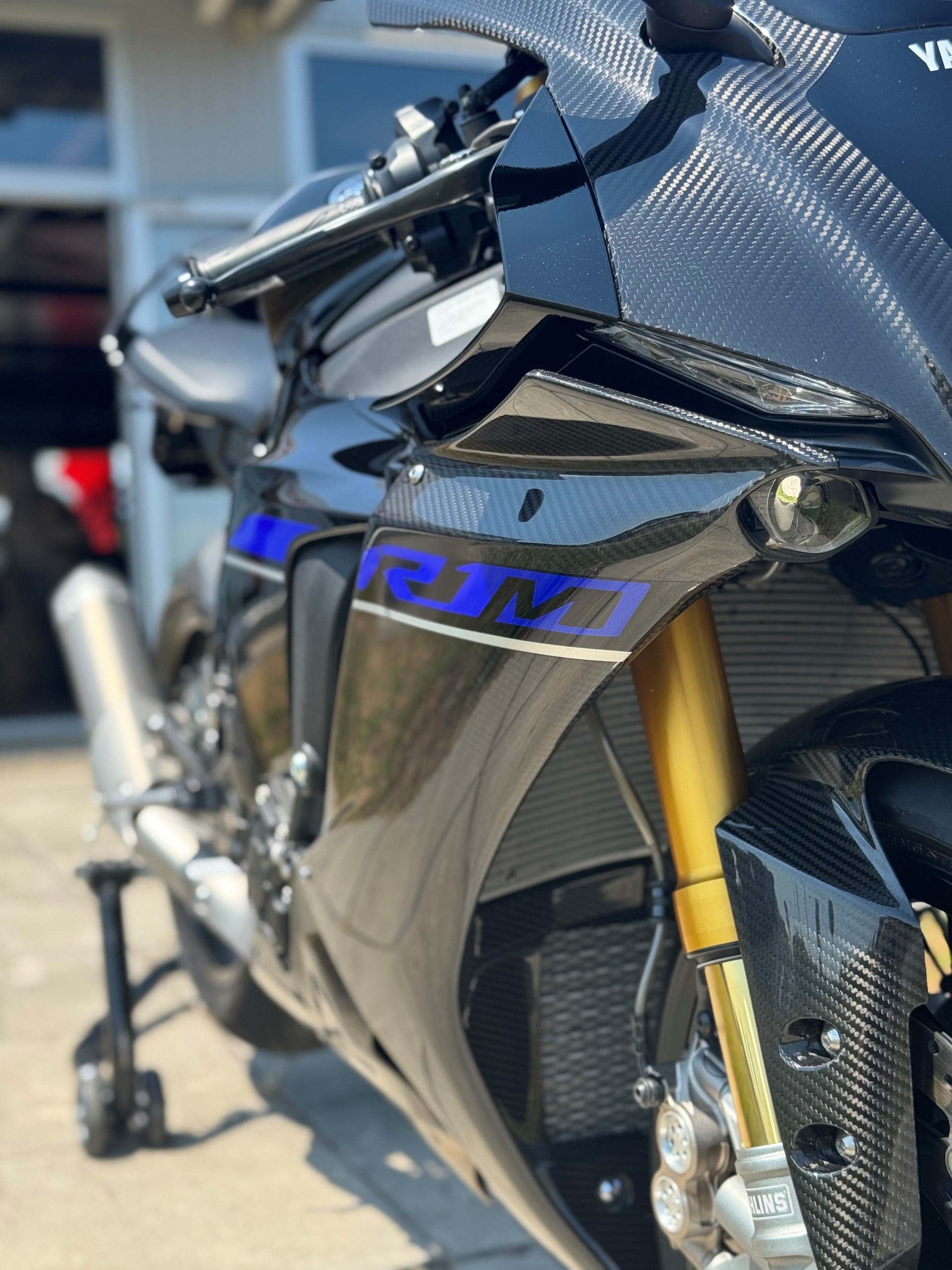 YAMAHA YZF-R1 M ABS-image-9