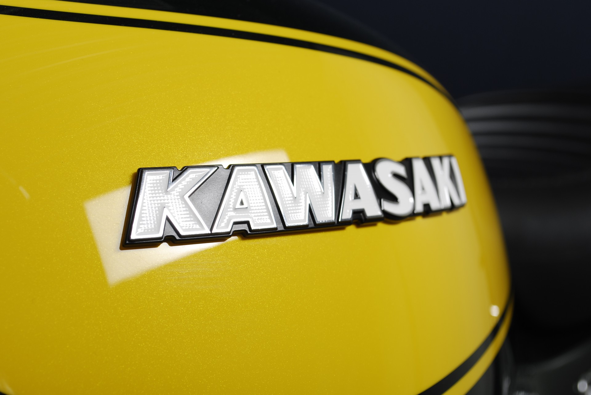KAWASAKI Z 900 RS Yellow Ball MY24-image-14