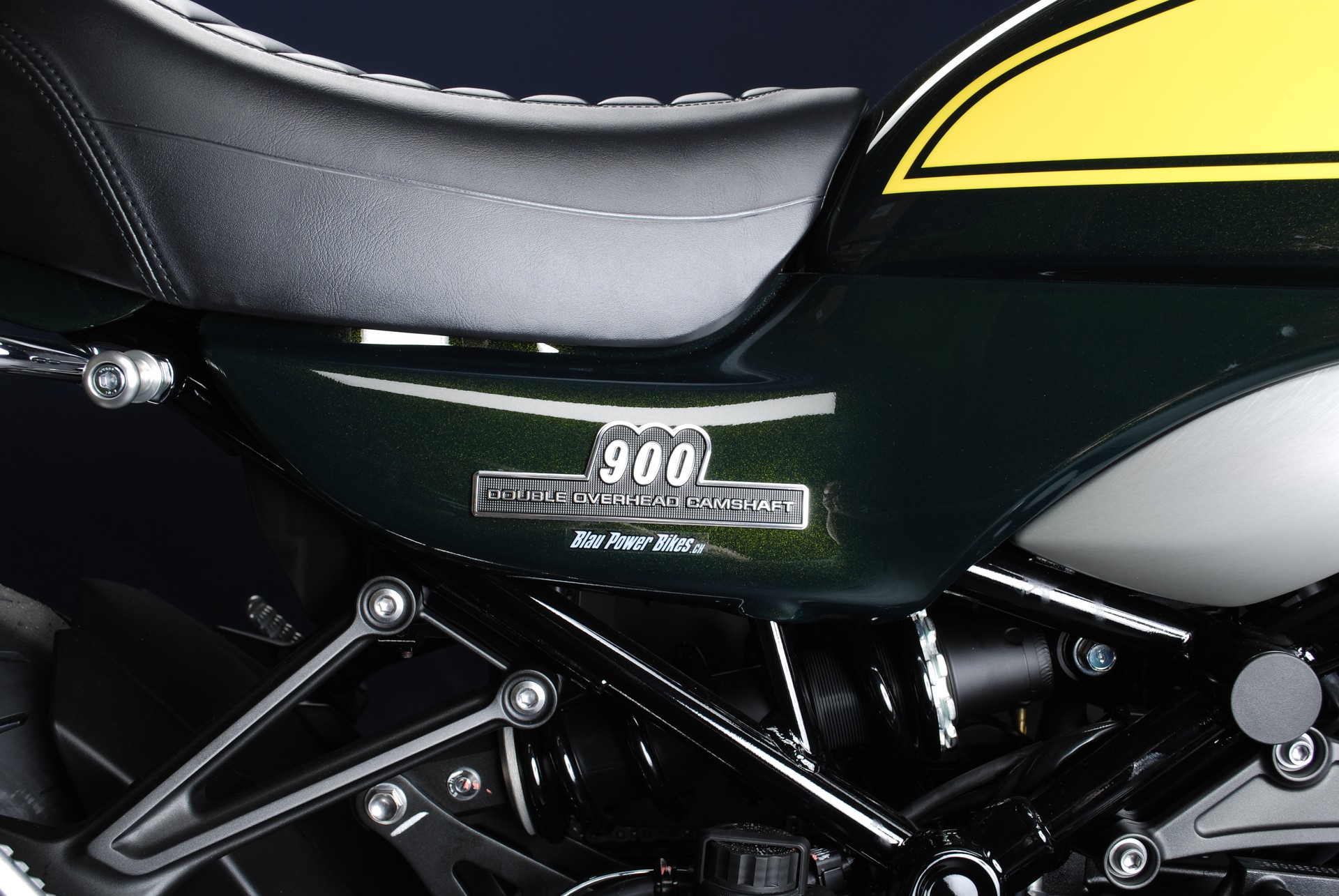 KAWASAKI Z 900 RS Yellow Ball MY24-image-3