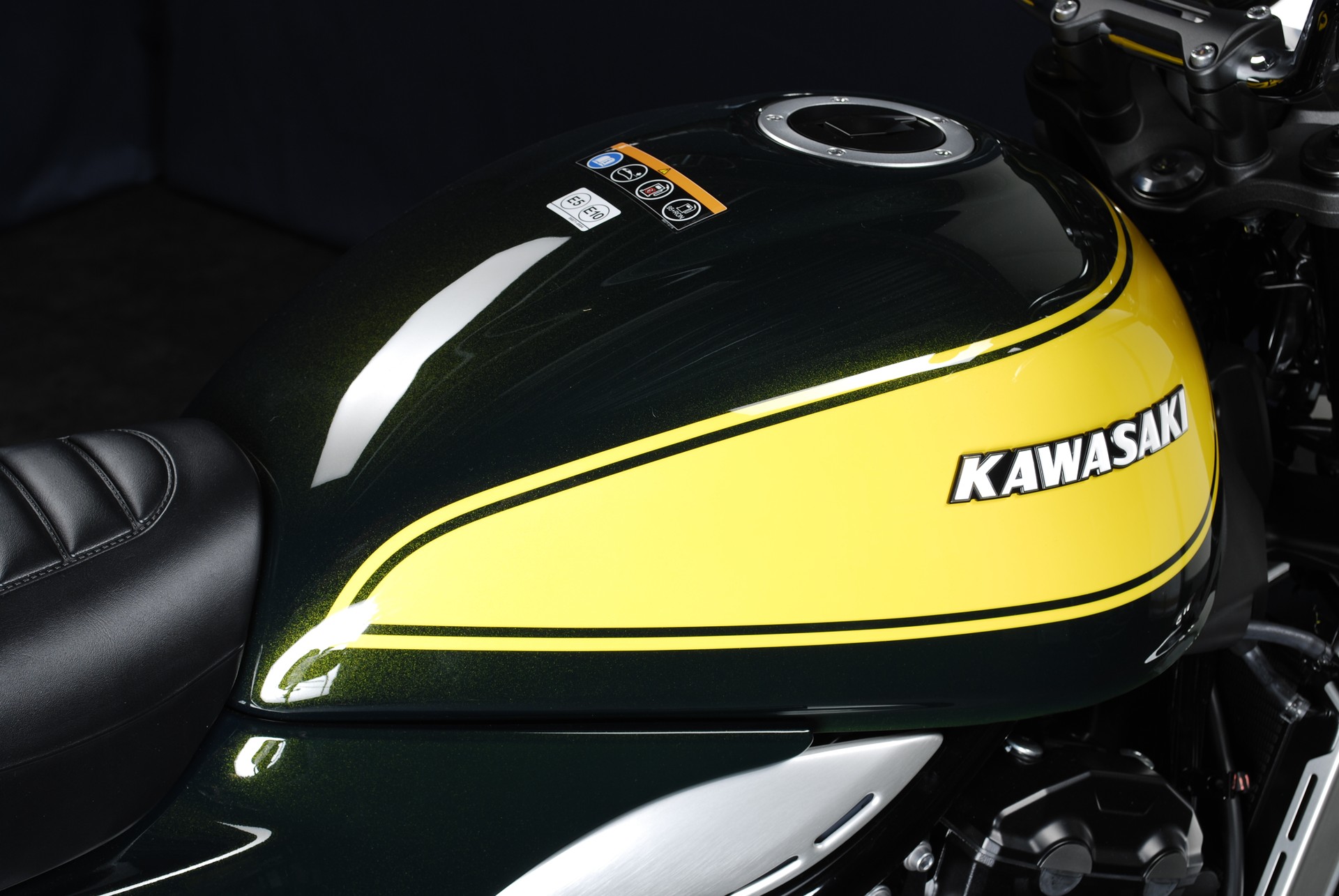 KAWASAKI Z 900 RS Yellow Ball MY24-image-2