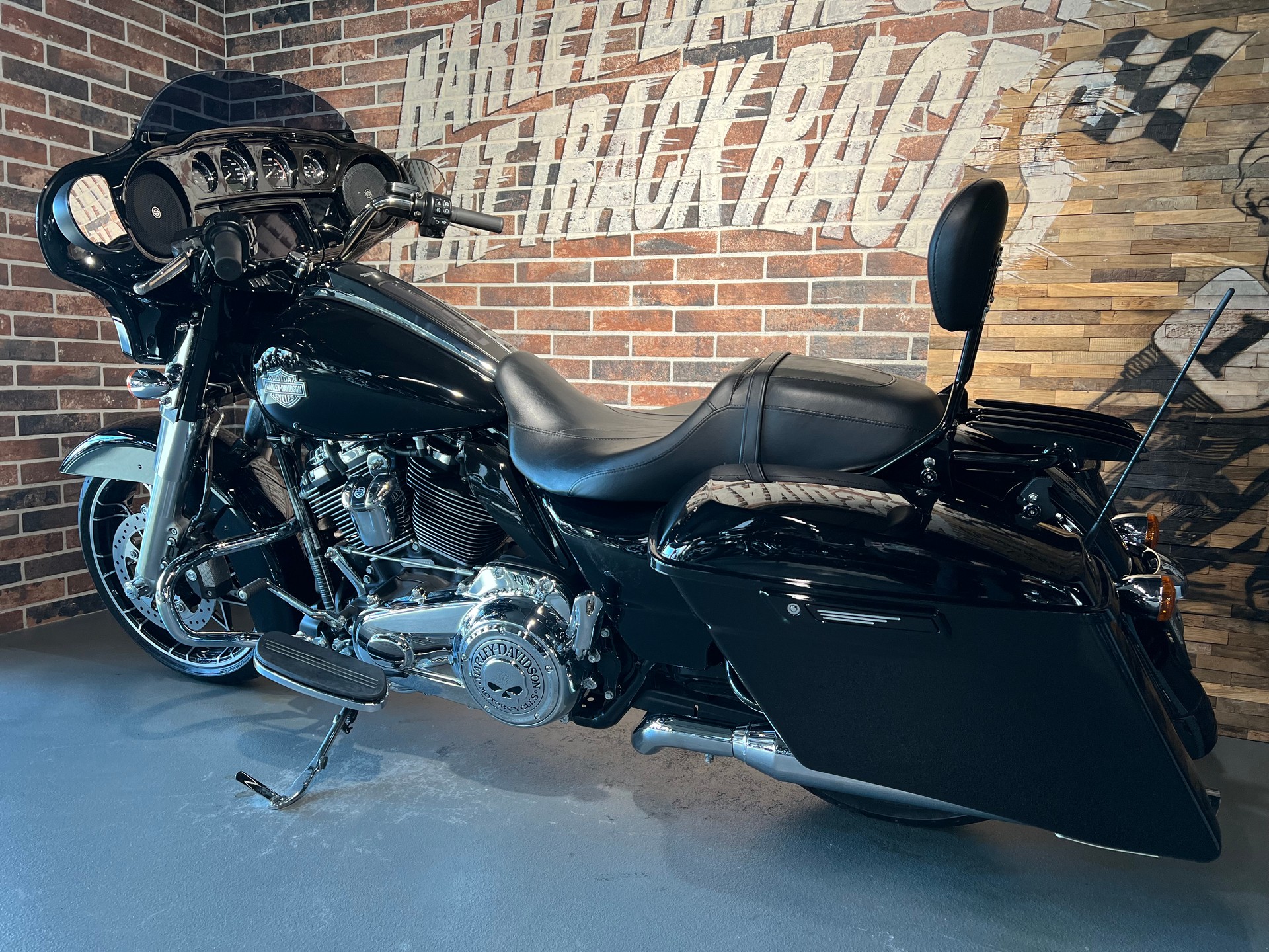 HARLEY-DAVIDSON FLHXS Street Glide Special 114-showroom-element-2