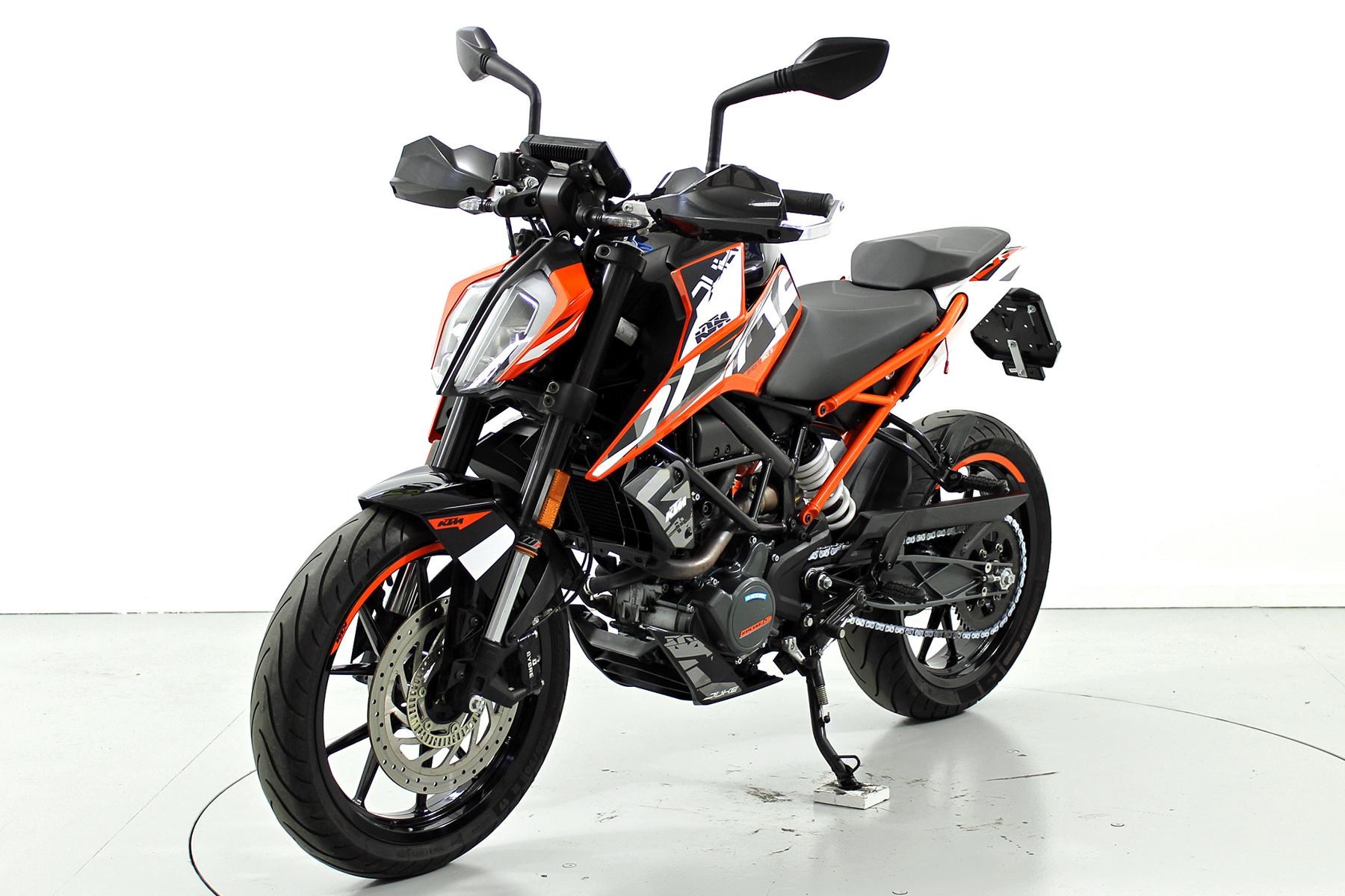 KTM Duke 125 ABS-image-2