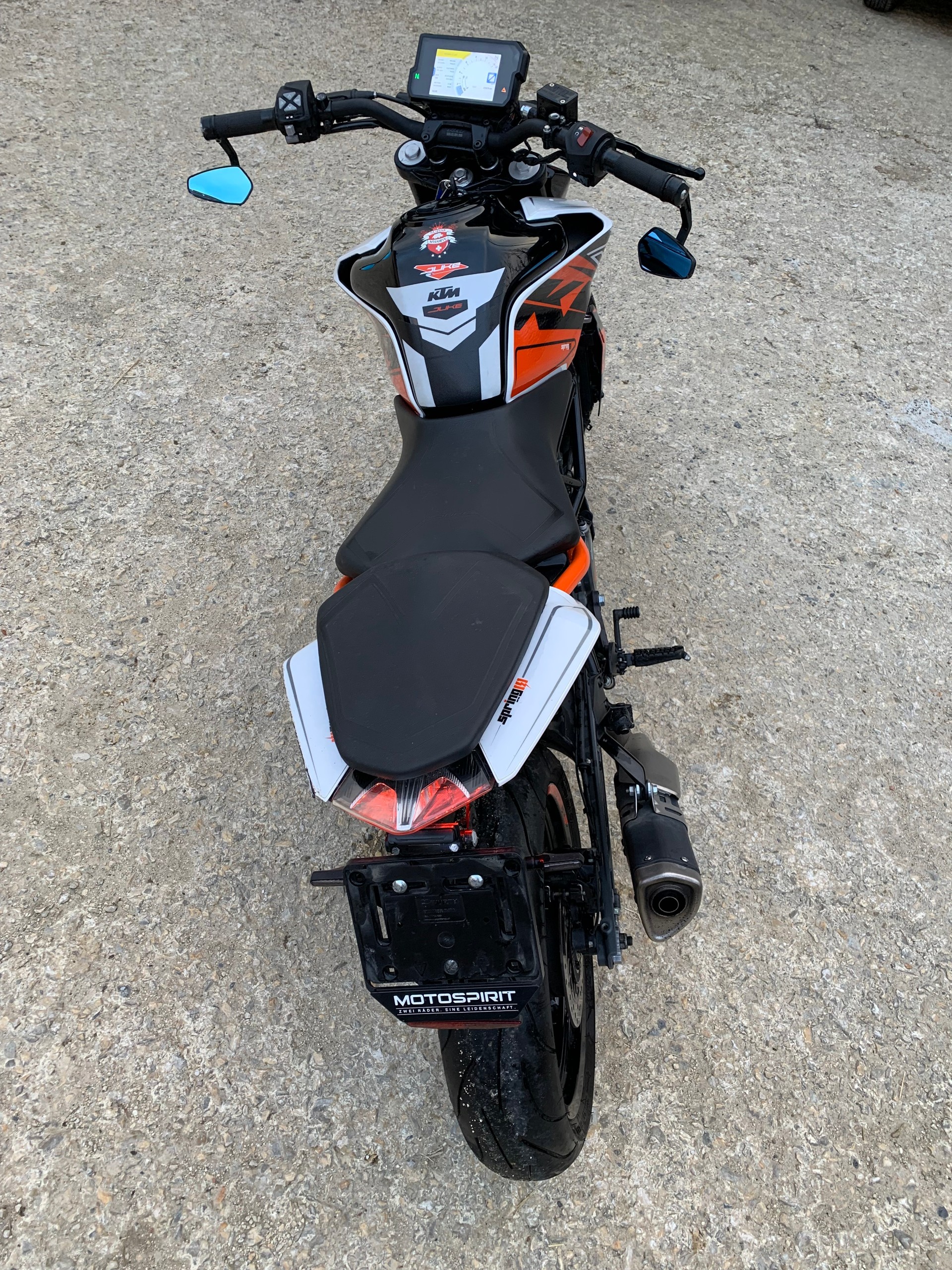 KTM 125 Duke ABS-image-2