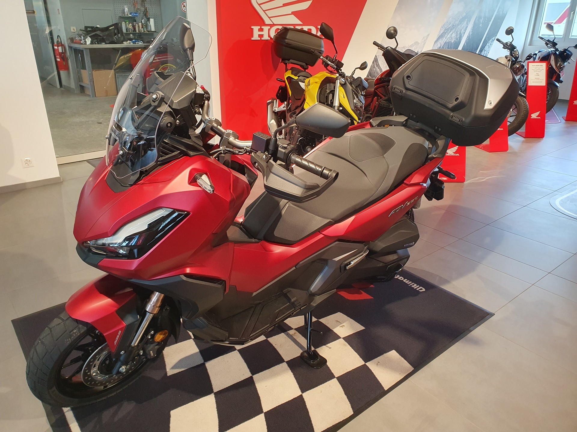 HONDA ADV 350-image-5
