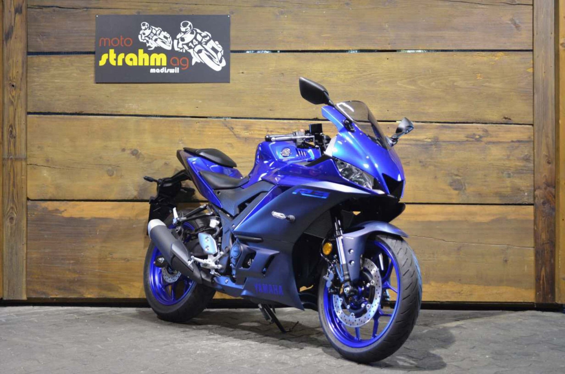 YAMAHA YZF-R3 ABS