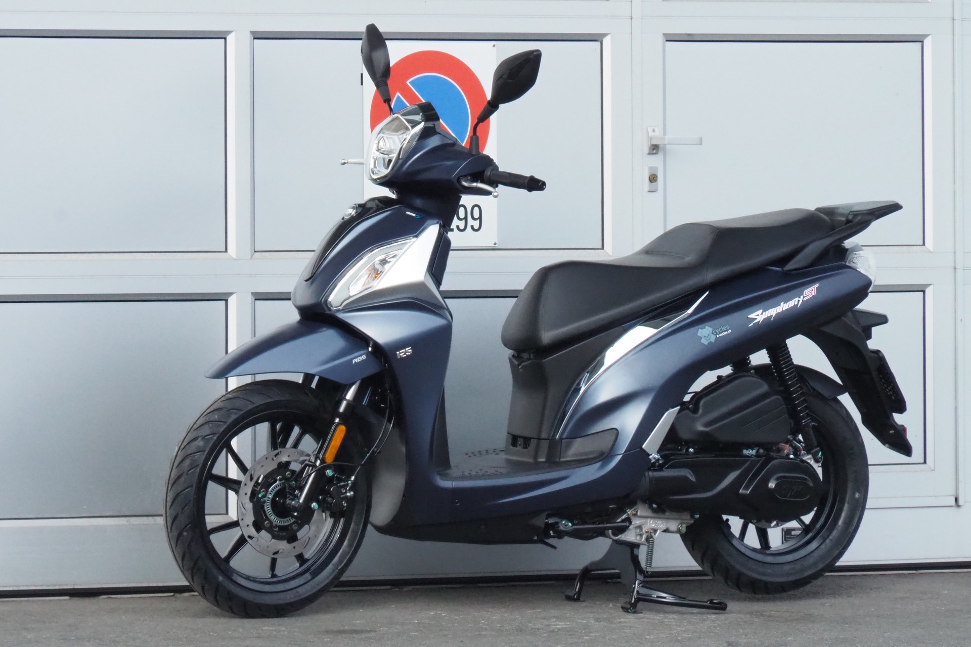 SYM Symphony ST-showroom-element-2