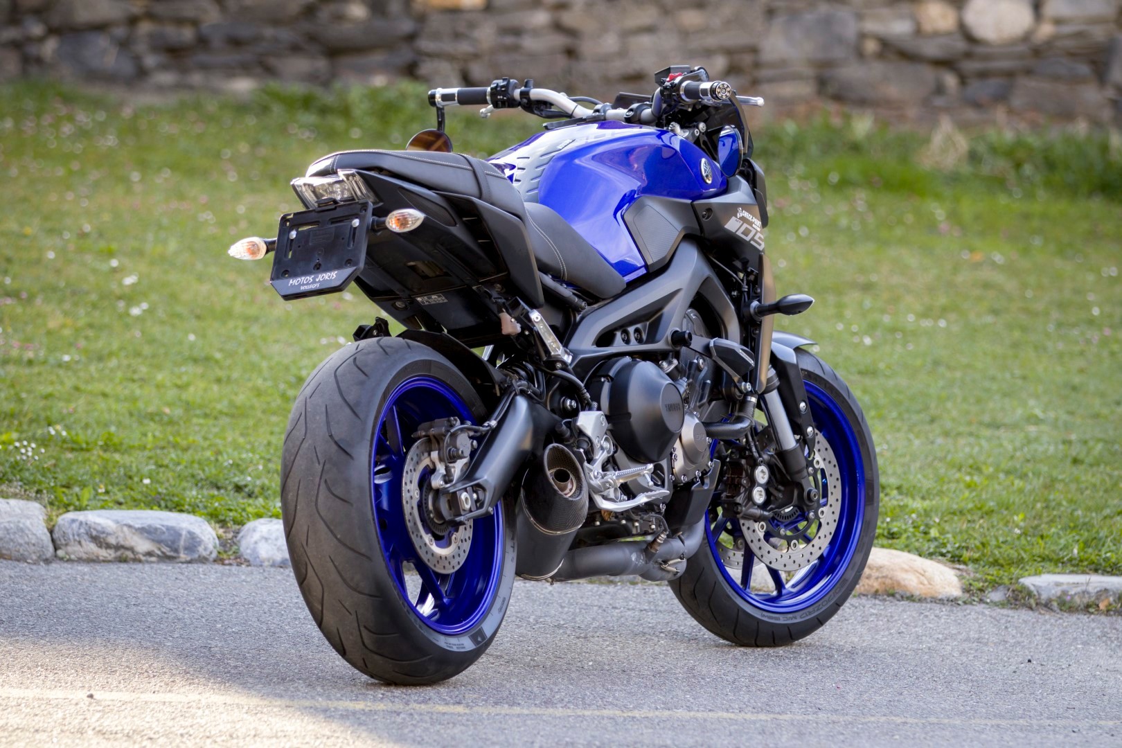 YAMAHA MT-09 ABS-image-1