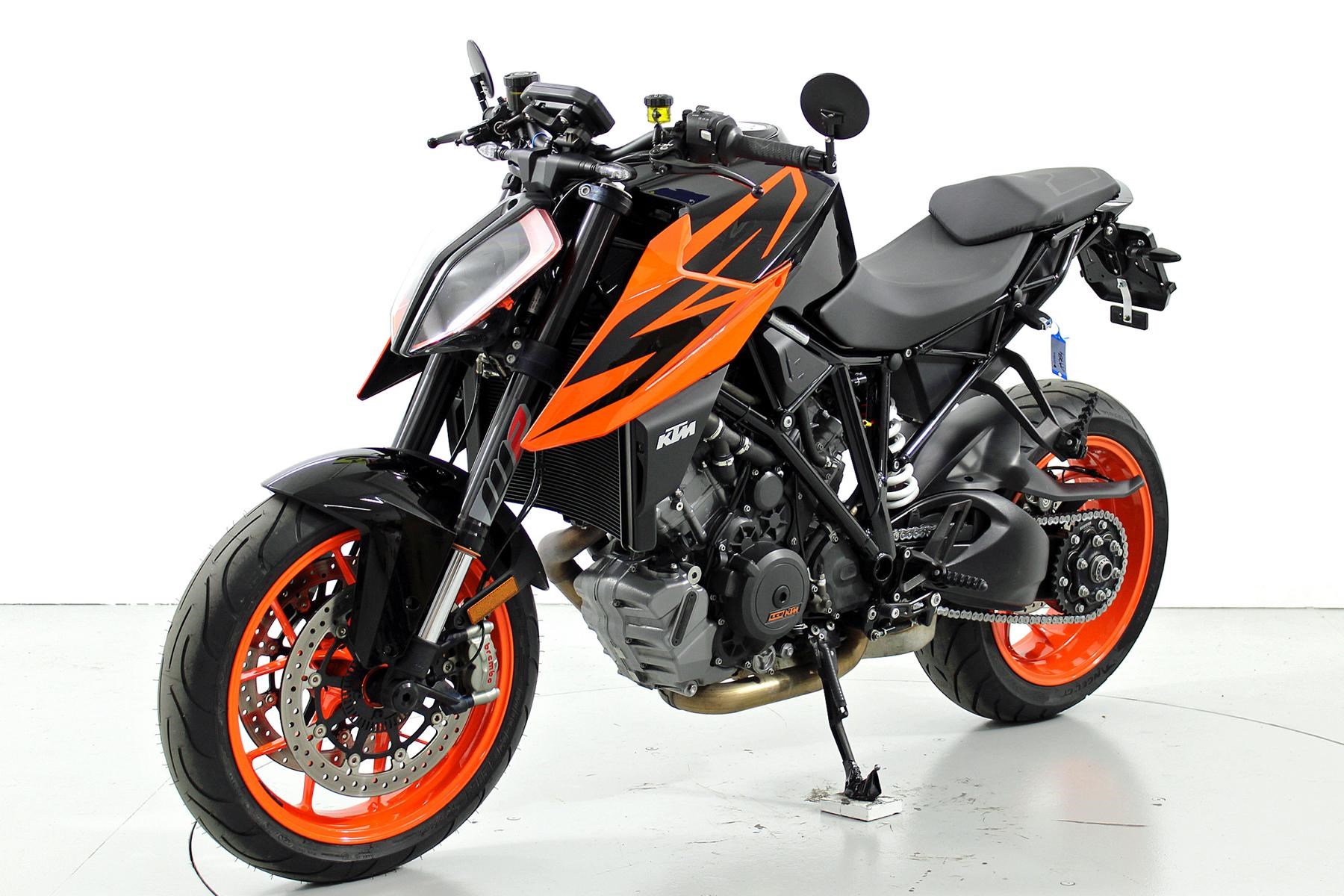 KTM Duke 1290 Super R ABS-image-2