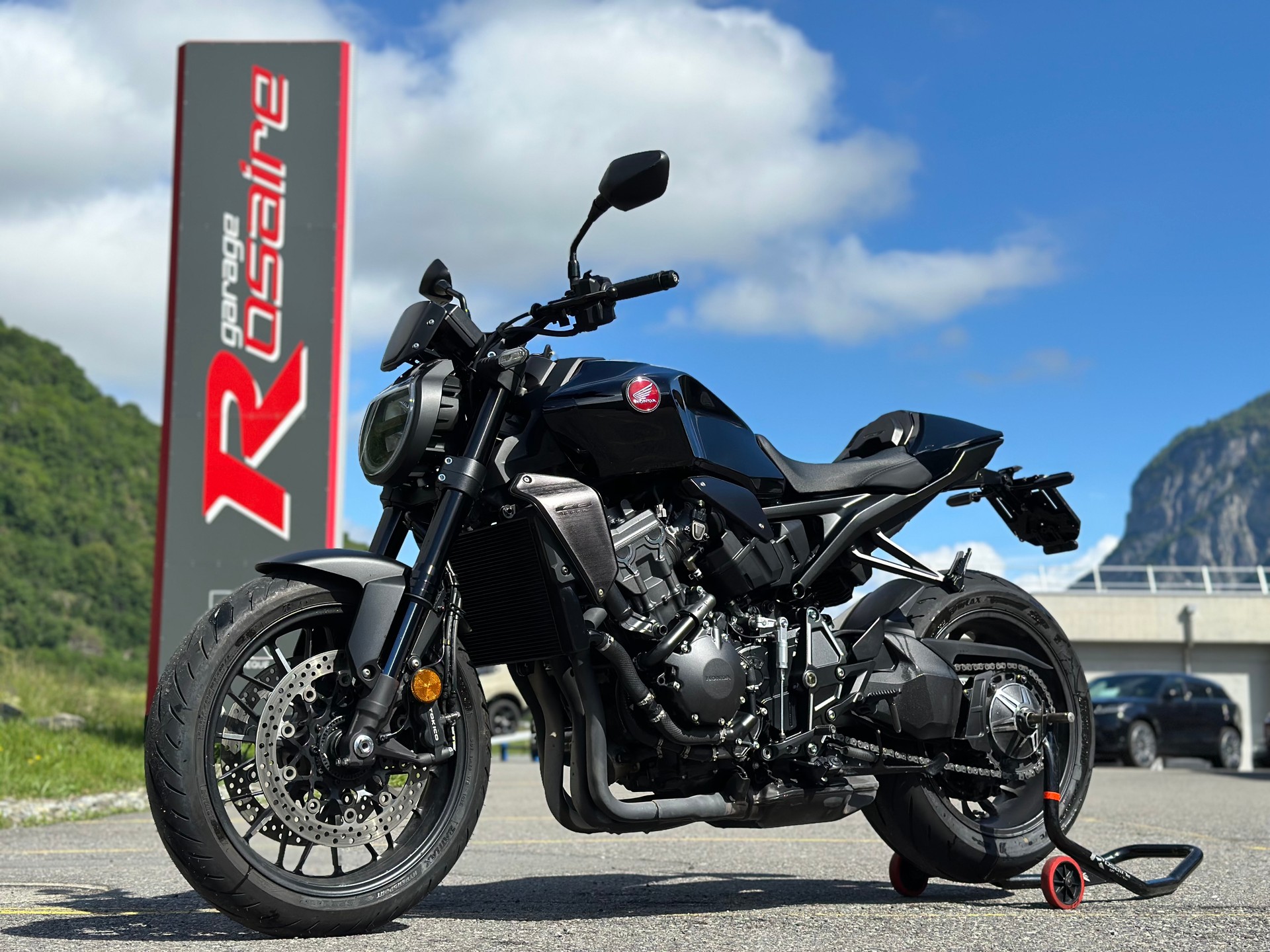 HONDA CB 1000 R Black Edition