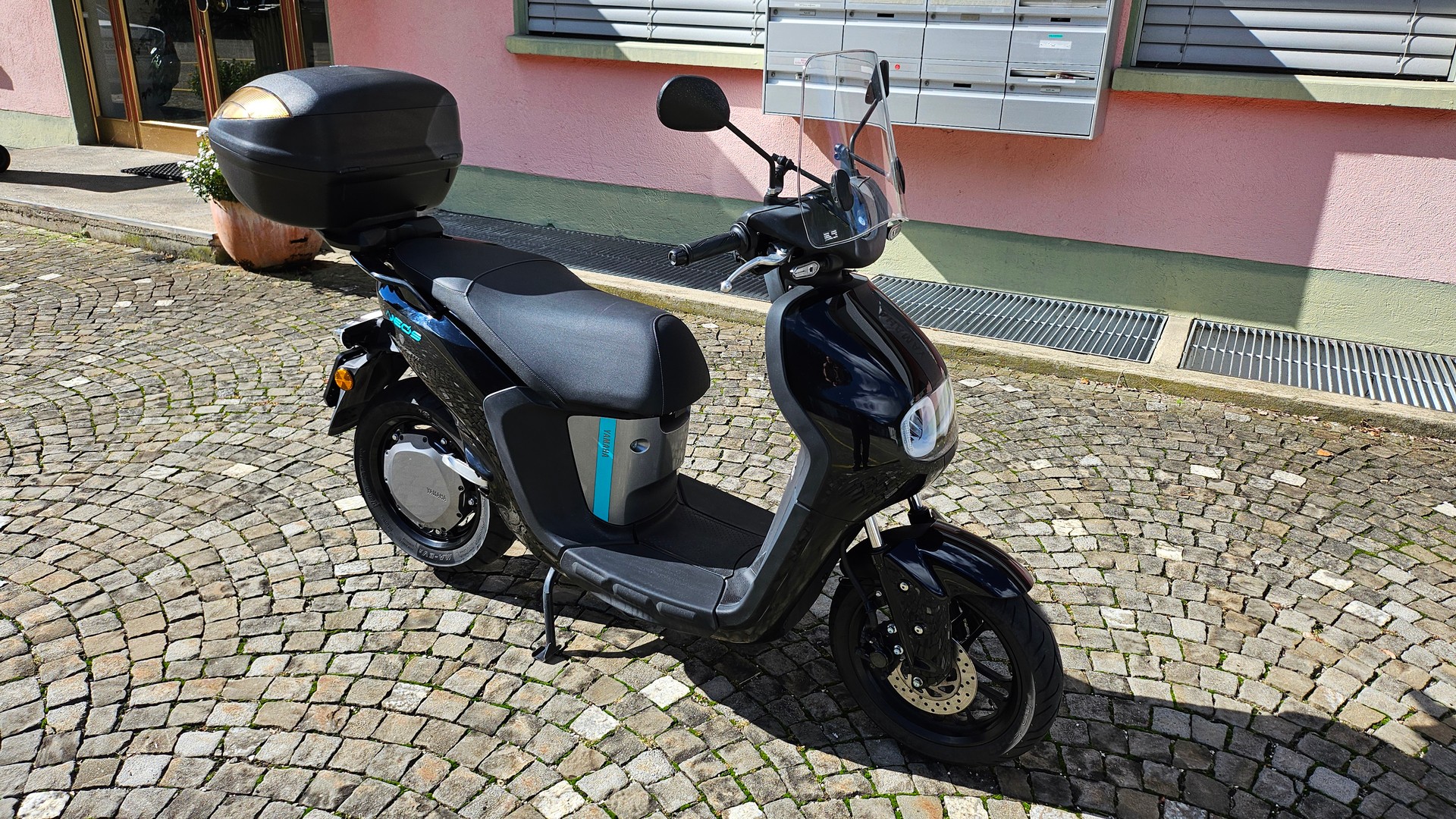 YAMAHA NEO'S EV