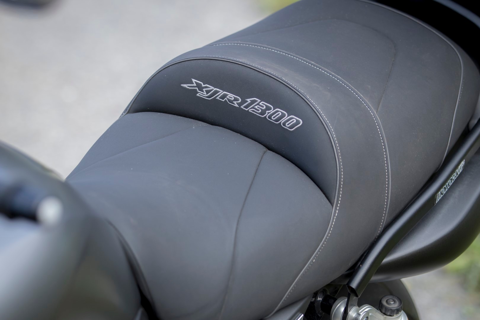 YAMAHA XJR 1300-image-4
