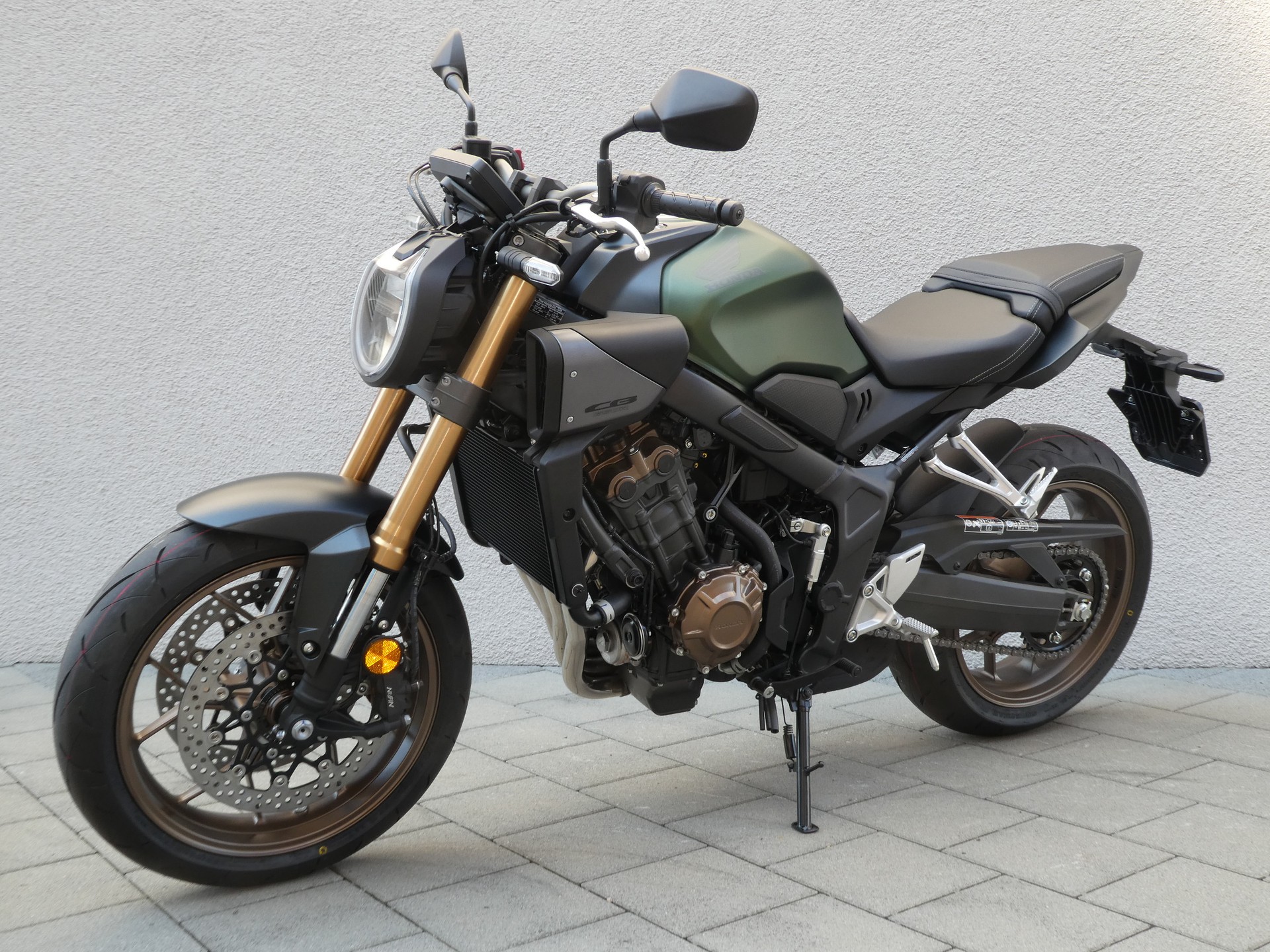 HONDA CBR 650 R-image-2