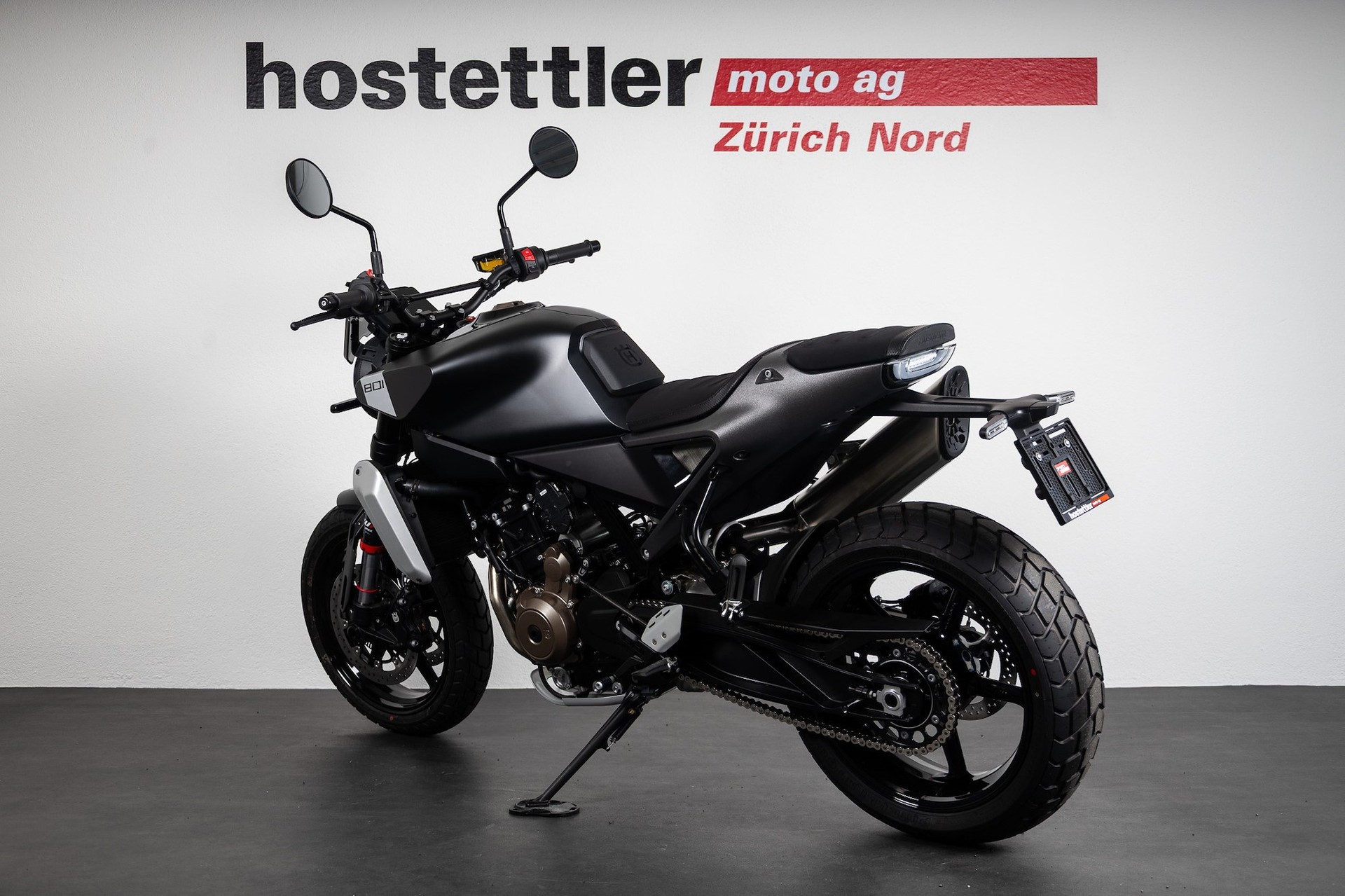 HUSQVARNA SVARTPILEN 801-showroom-element-3