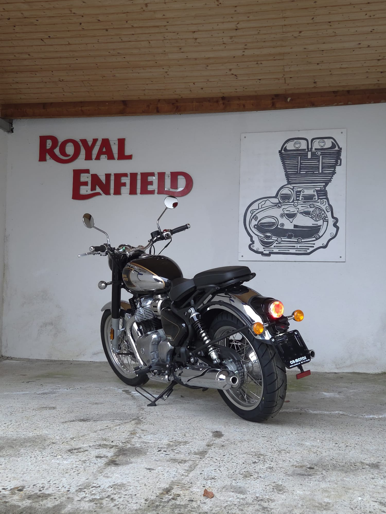 ROYAL ENFIELD CLASSIC 650-image-3
