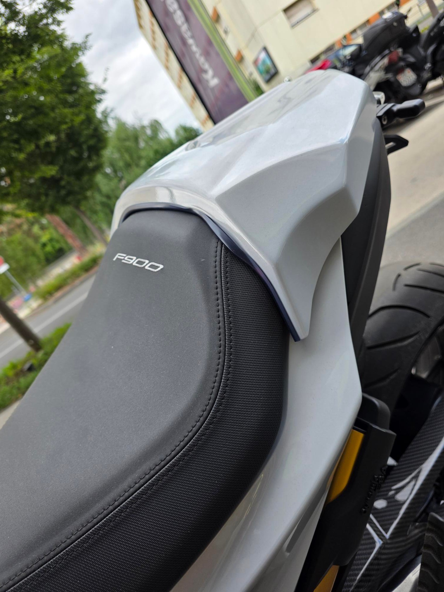 BMW F 900 R ABS-image-6