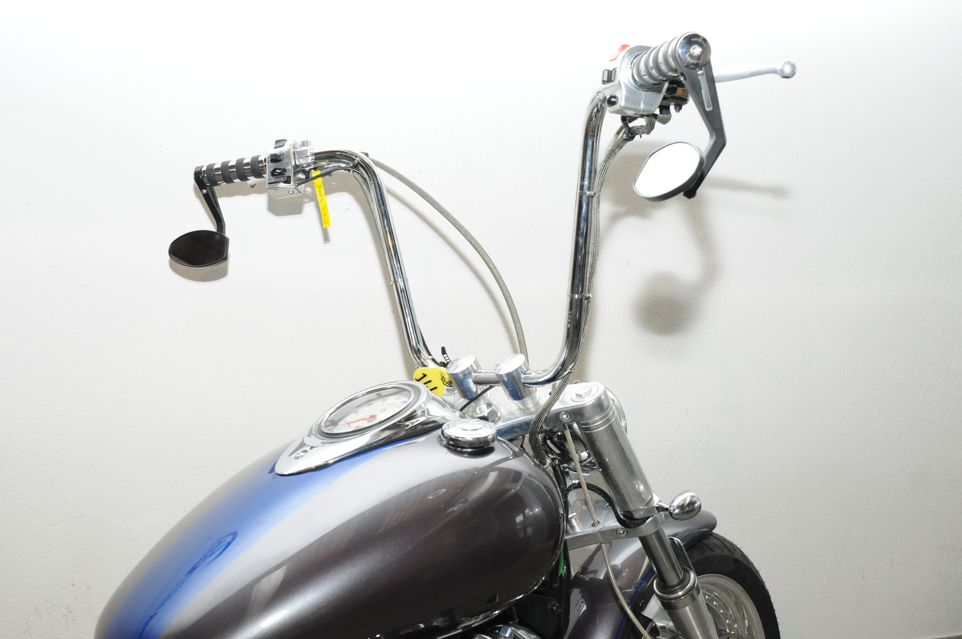 YAMAHA XVS 1100 Drag Star-showroom-element-3