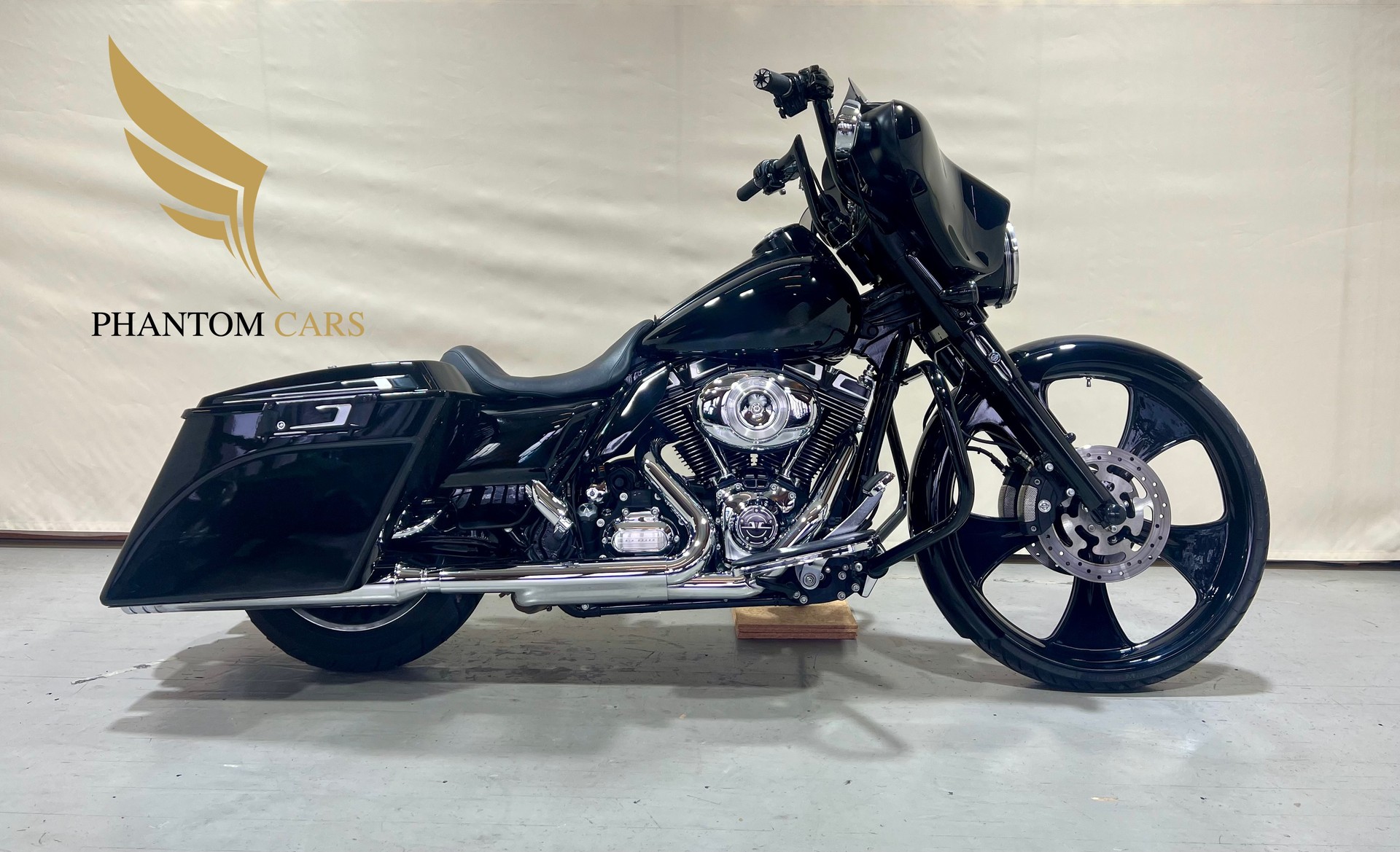HARLEY-DAVIDSON FLHX Street Glide ABS