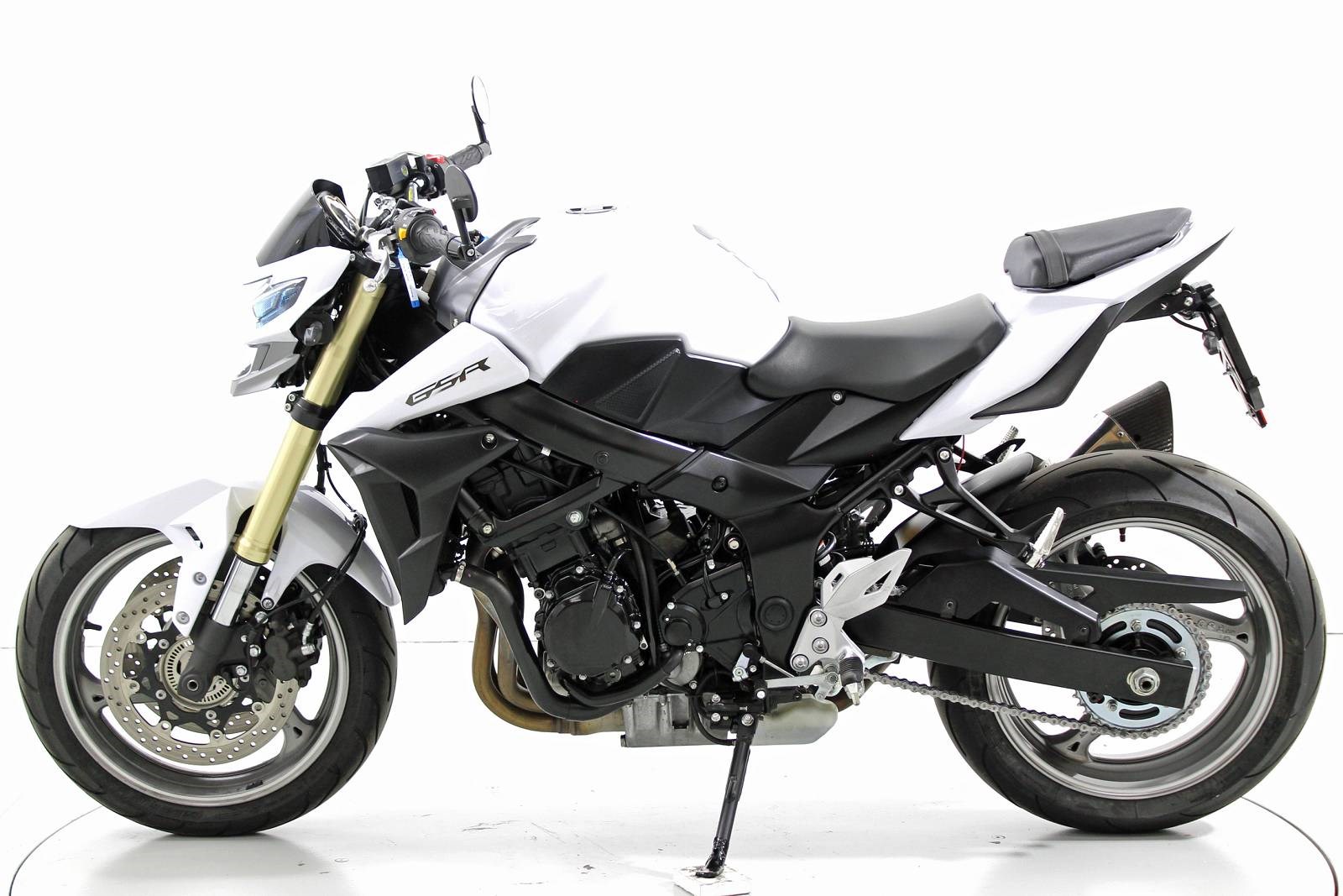 SUZUKI GSR 750 ABS-image-4