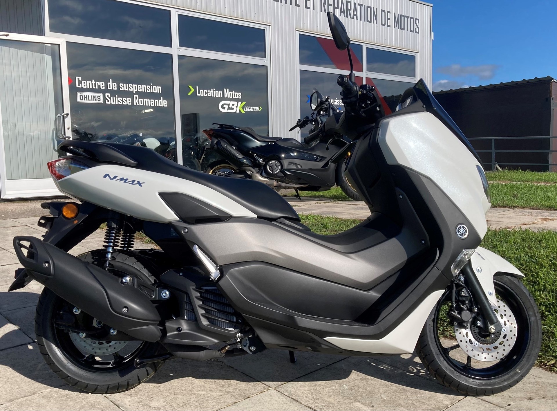 YAMAHA N-Max GPD 125-showroom-element-1
