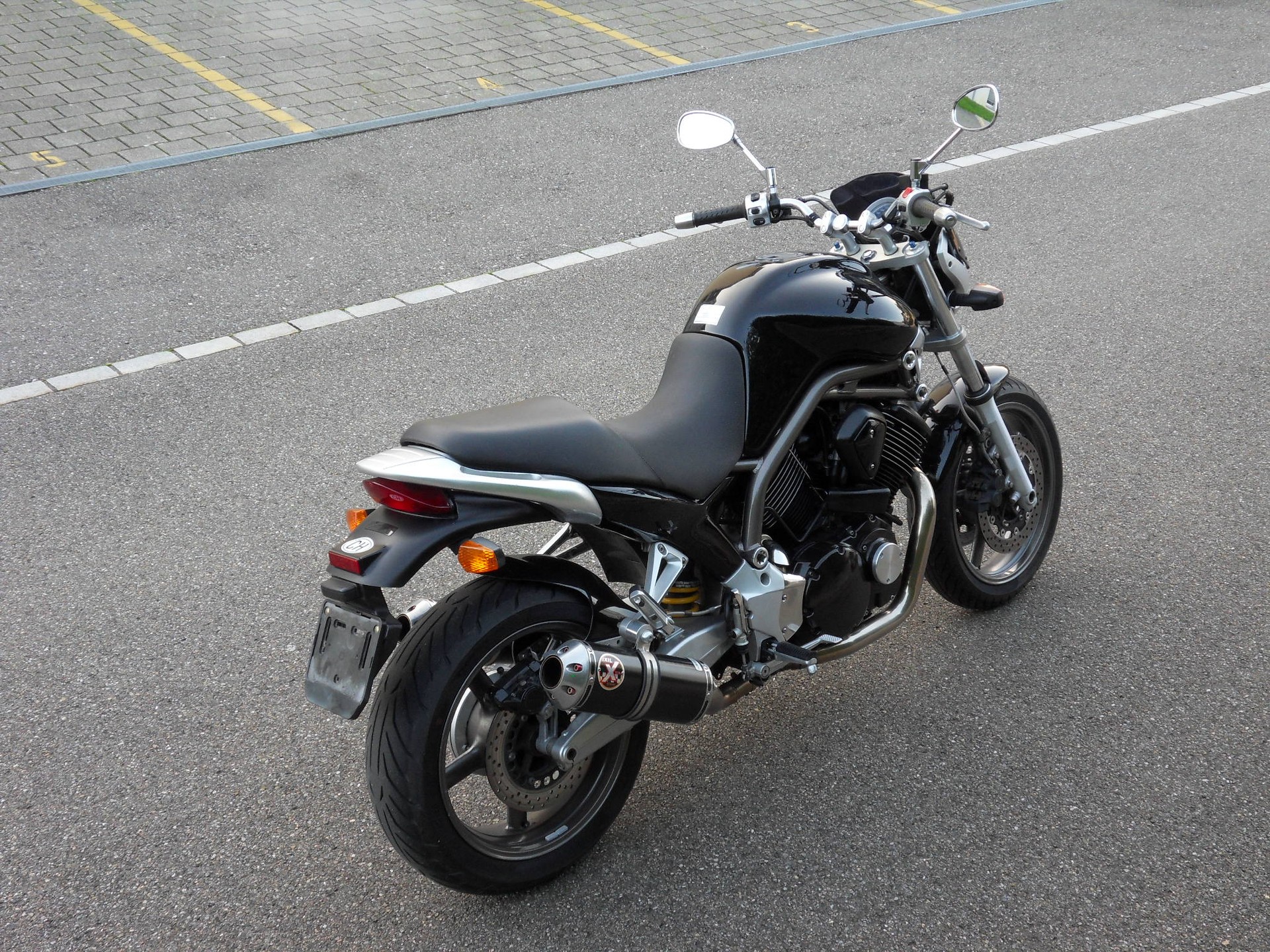 YAMAHA BT 1100 Bulldog-image-9