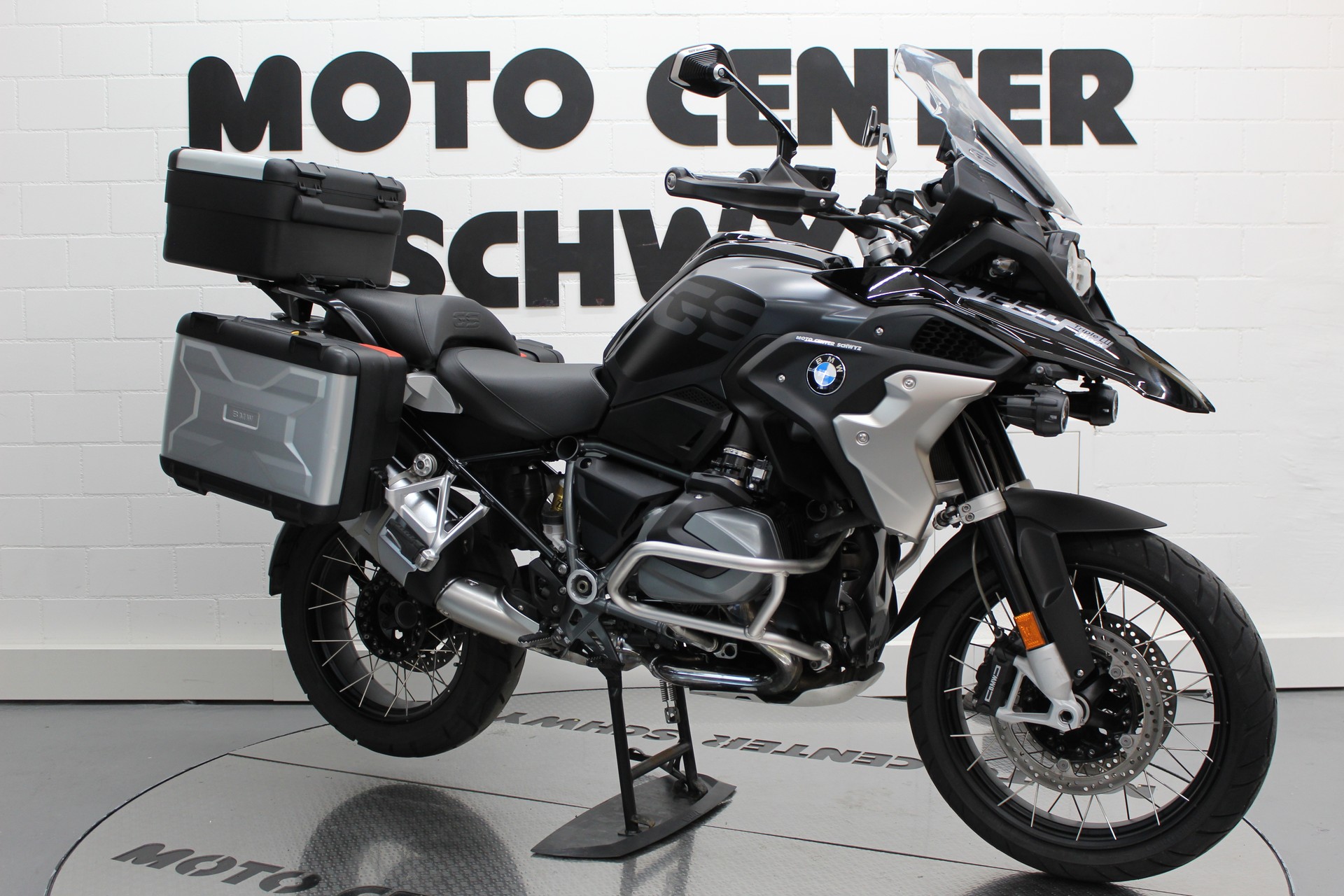 BMW R 1250 GS-showroom-element-1