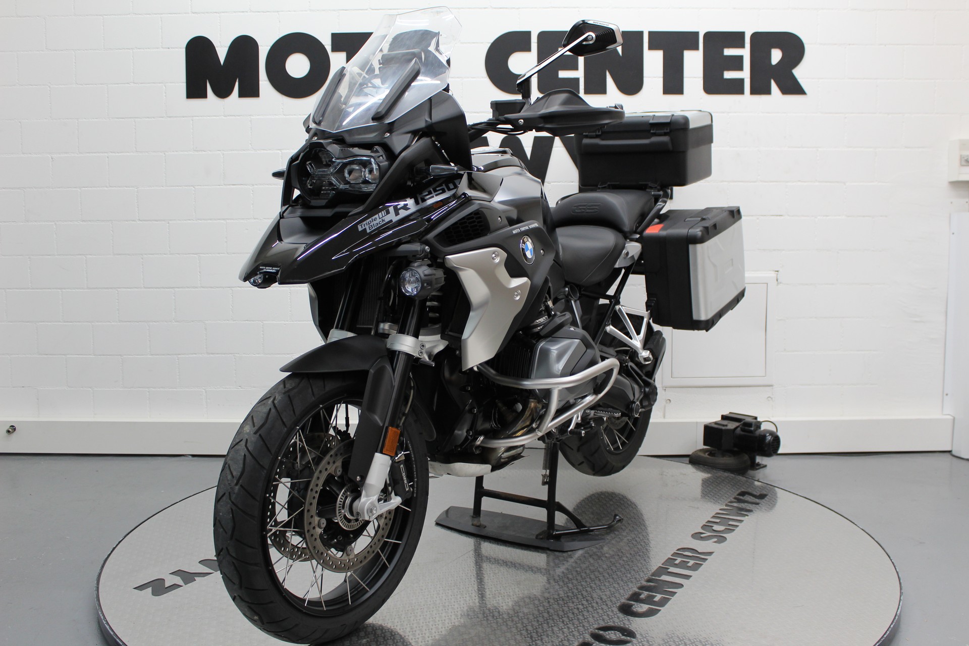 BMW R 1250 GS-showroom-element-3