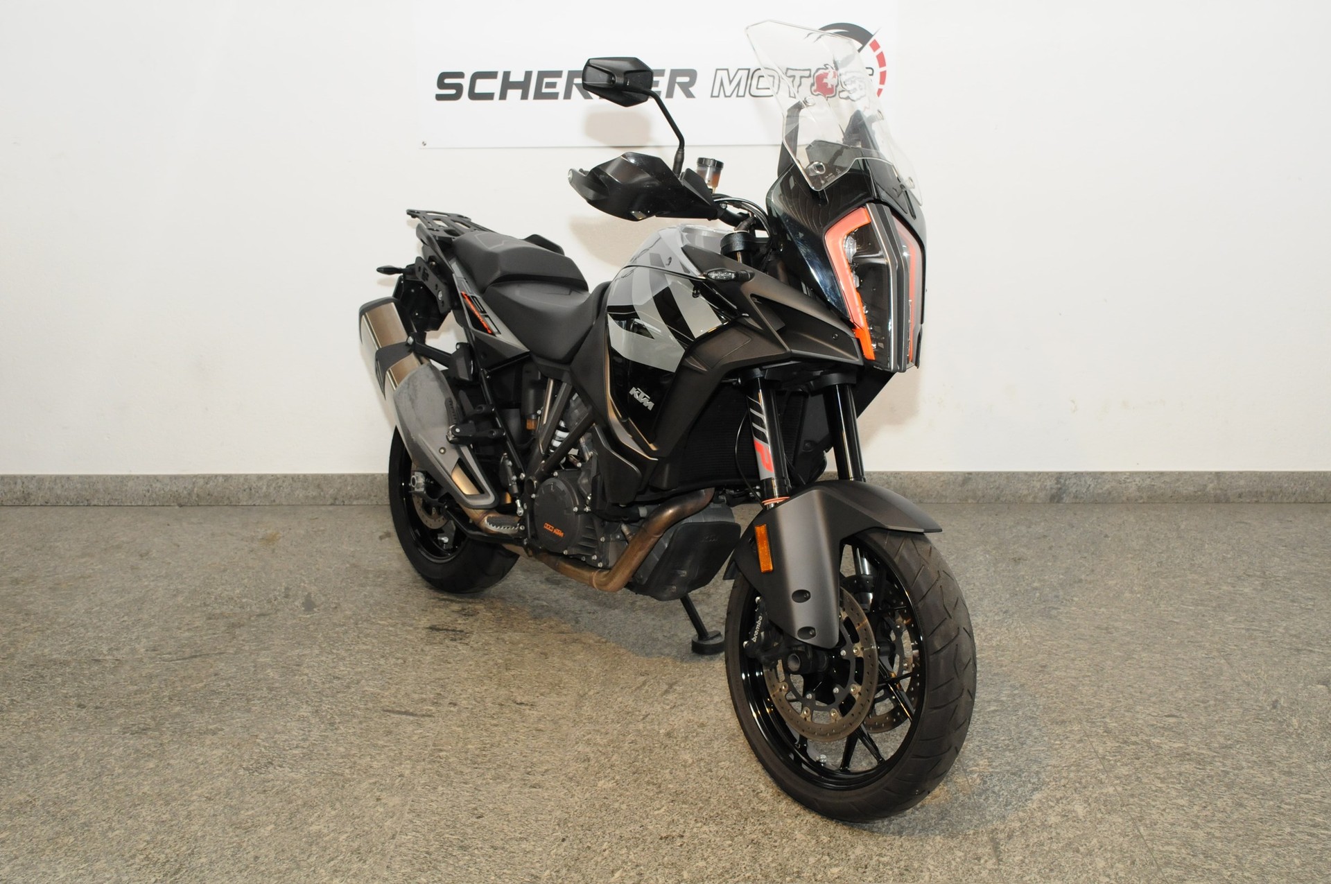 KTM 1290 Super Adventure S  ABS-showroom-element-1