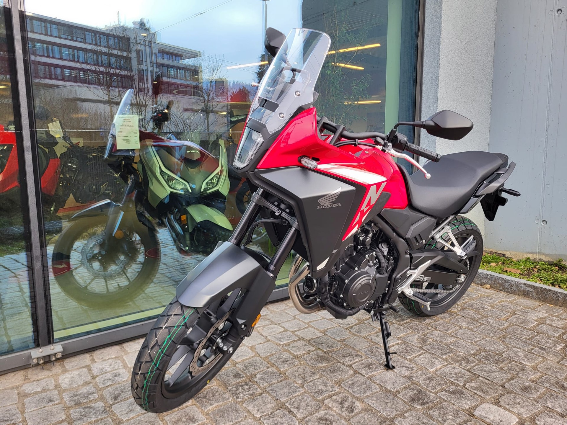 HONDA NX 500-showroom-element-1