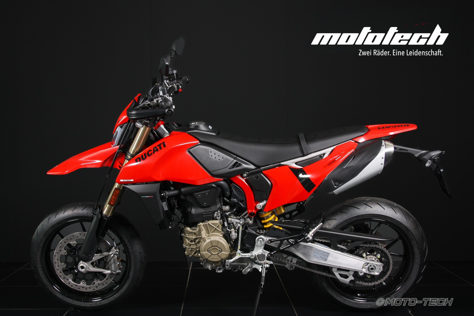 DUCATI Hypermotard 698 Mono (35kW)-image-4