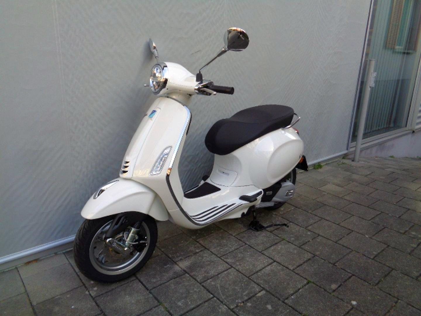 PIAGGIO VESPA PRIMAVERA 125 ABS 12" E5-showroom-element-1
